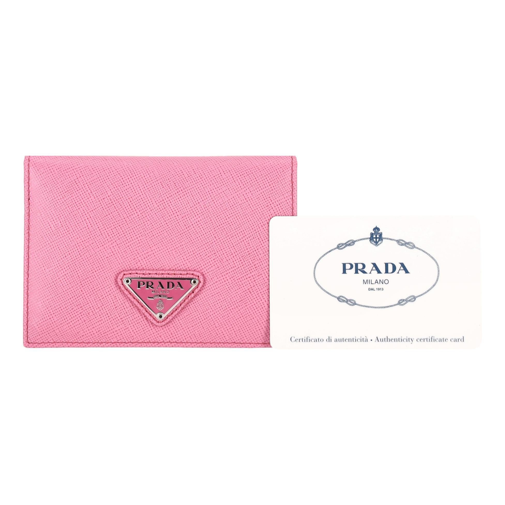 Portacarte in pelle saffiano con logo di Prada in vendita 1