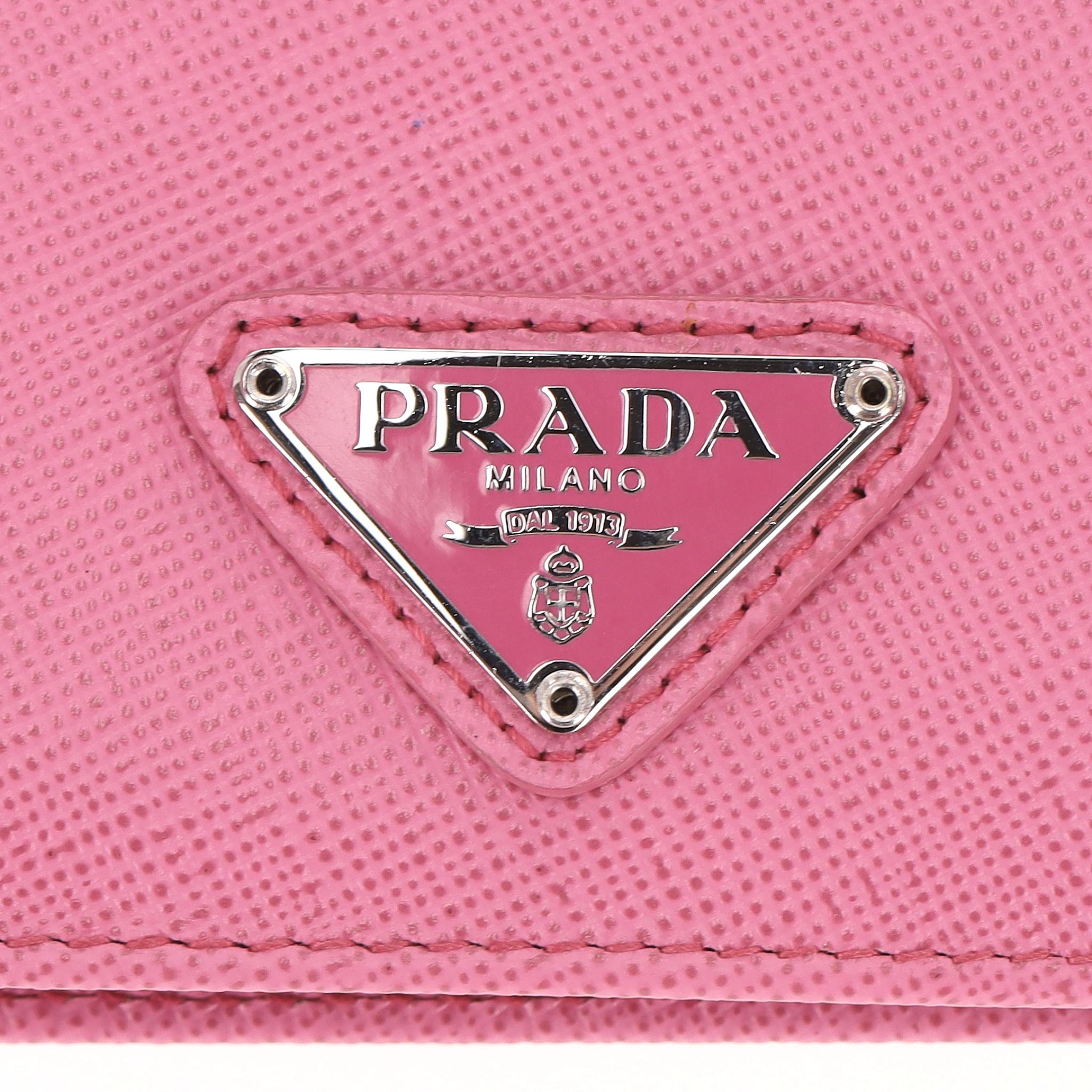 Portacarte in pelle saffiano con logo di Prada in vendita 2