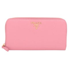 Prada Portafoglio lungo Zippy in pelle saffiano rosa