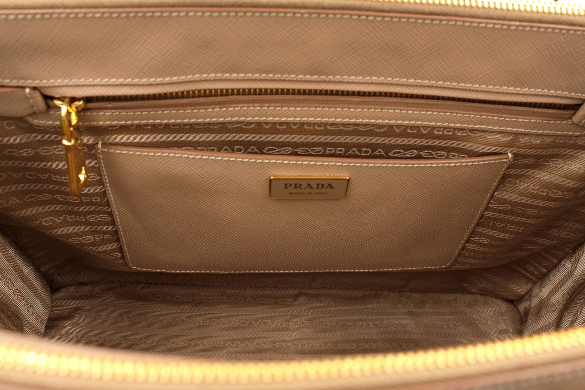 PRADA Saffiano Lux Galleria Beige Leather Ladies Tote 1BA786NZV In Excellent Condition In New York, NY