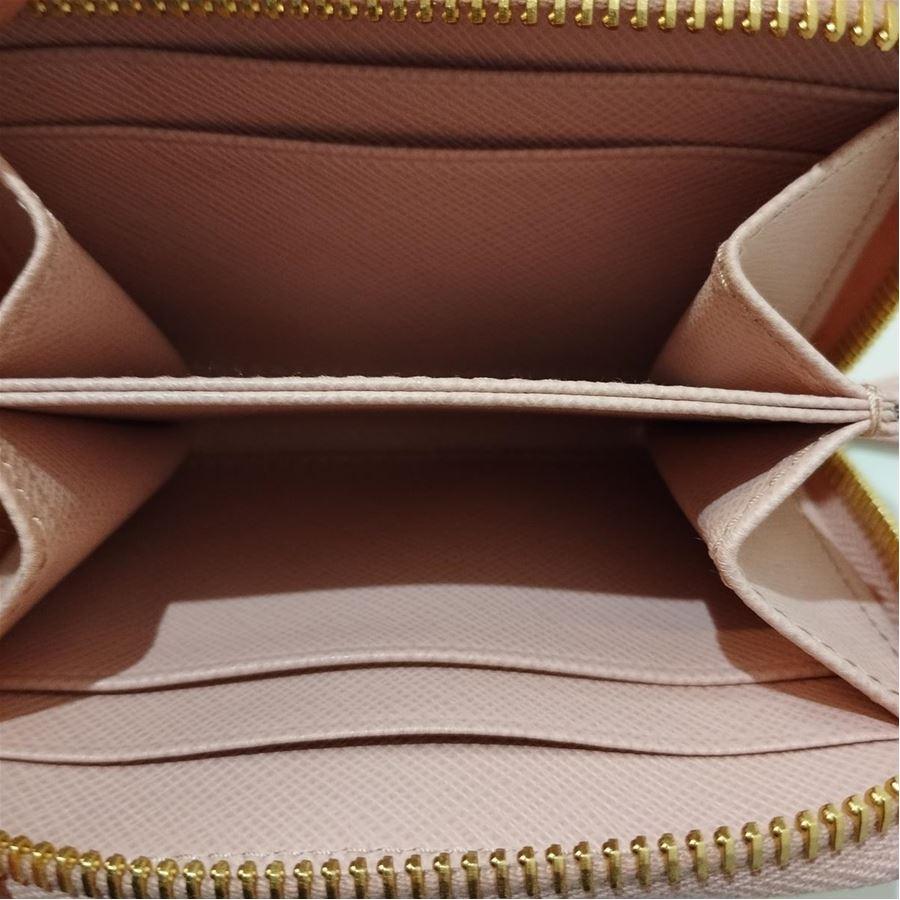 Prada Saffiano Metal Orchid Wallet In Excellent Condition For Sale In Gazzaniga (BG), IT