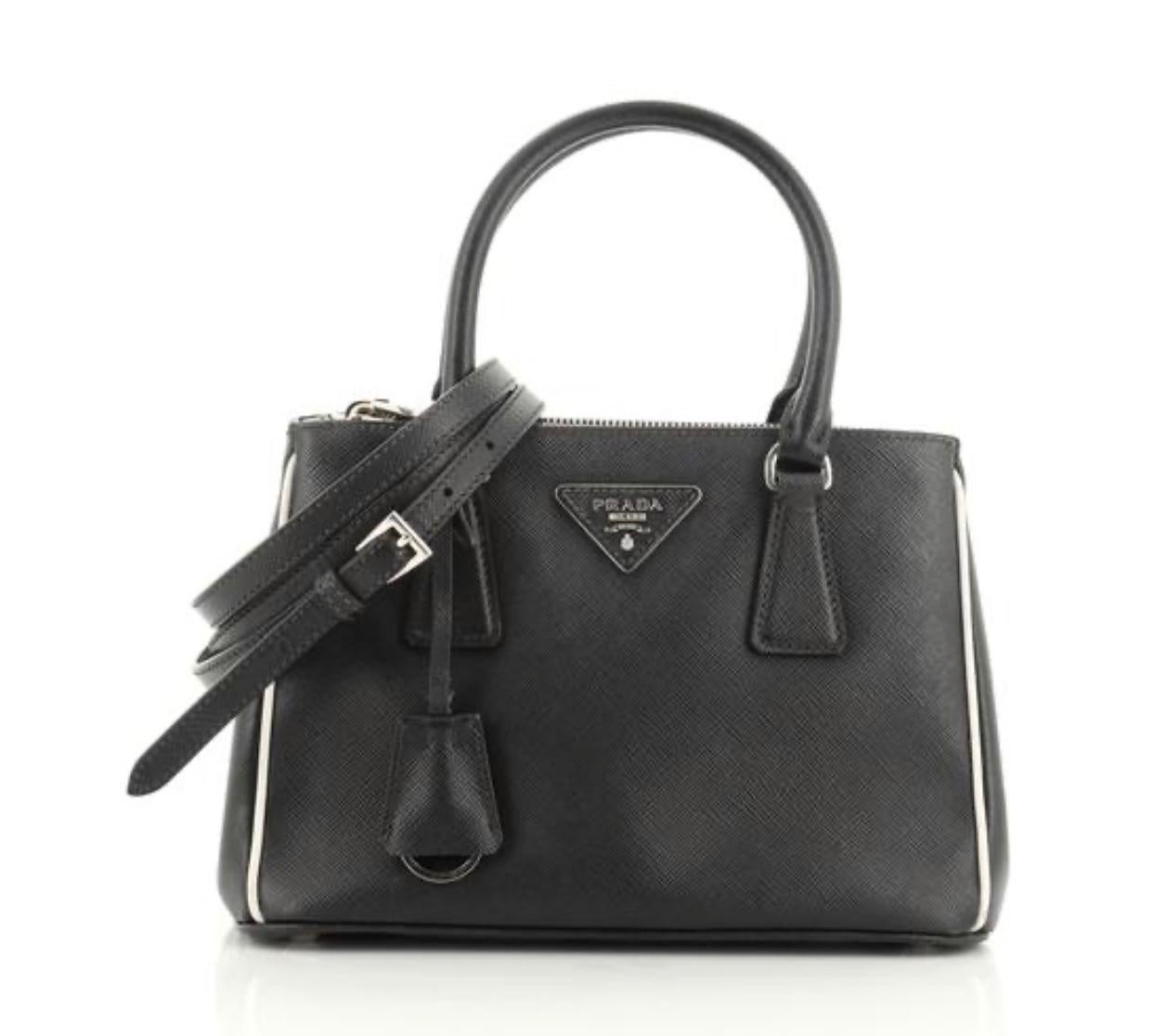 Prada Saffiano Small  Executive Tote Bag, Black (Nero), Double Zip Tote Bag In Excellent Condition In New York, NY