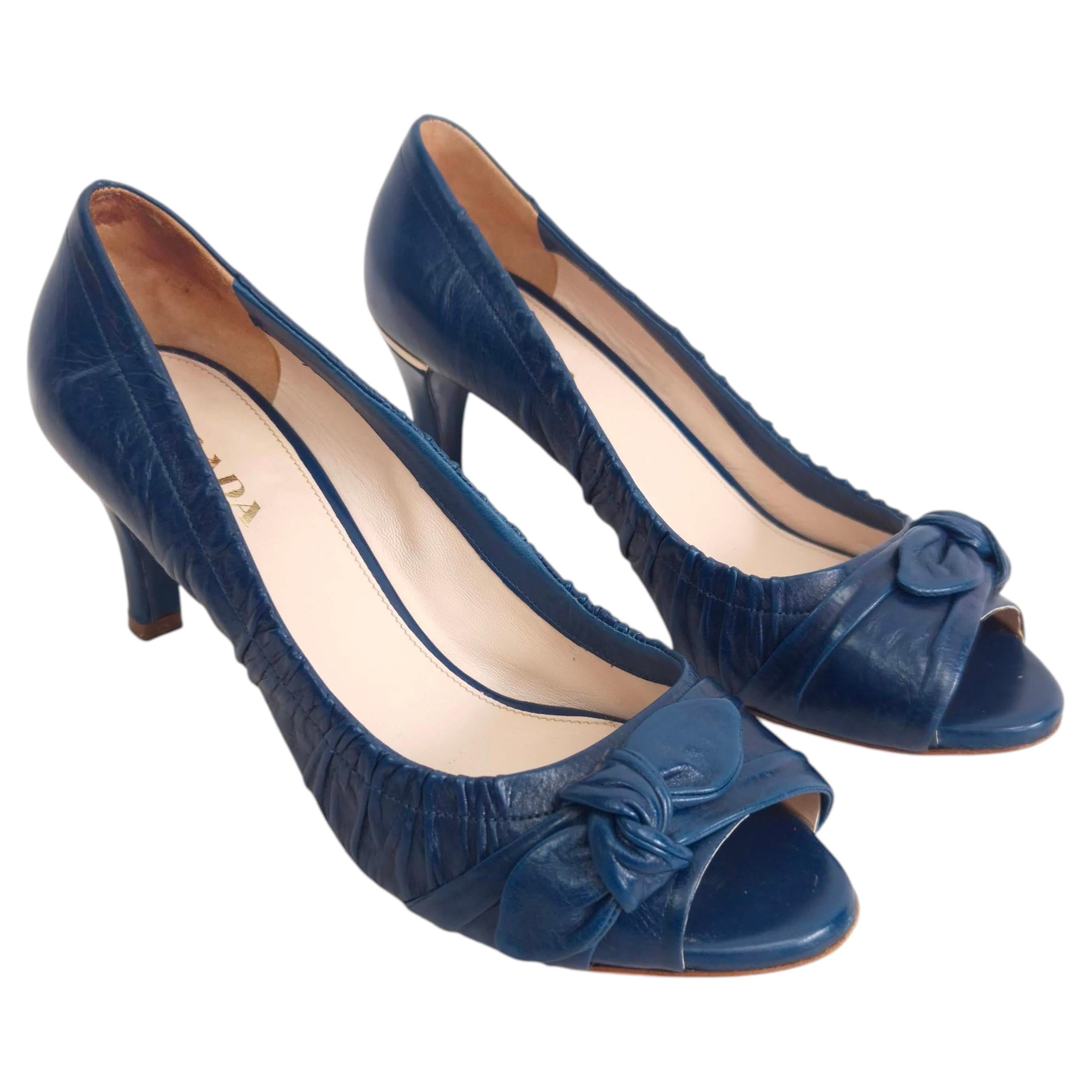 Prada 2000s petrolfarbenes Leder Stift Zehe Schuhe