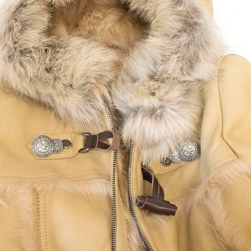 Prada Schafs- und Fuchspelz-Ledermantel mit Kapuze - Größe US 8 im Angebot 1