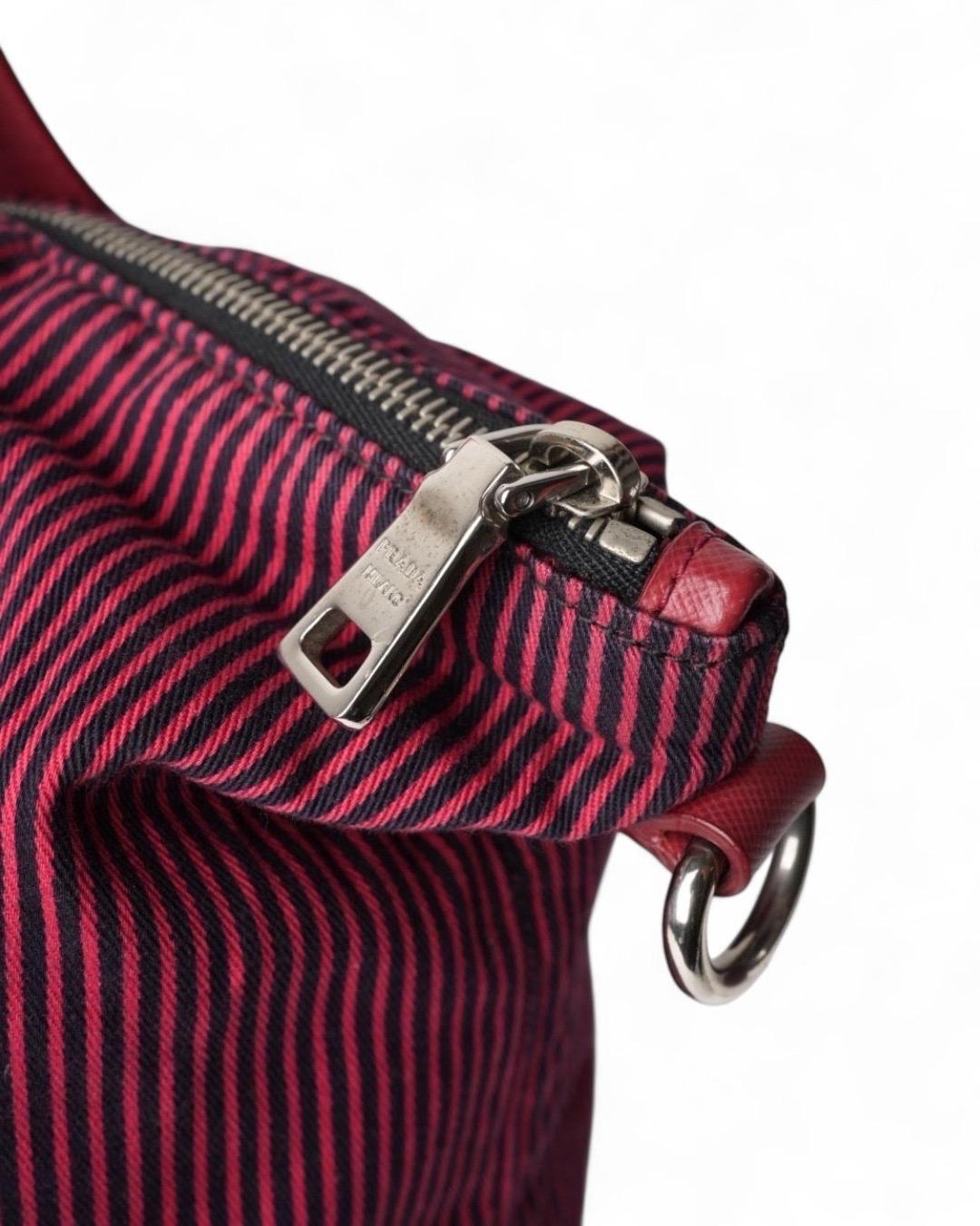 Prada Shopper Vertical Medio Righe Rossa en venta 2