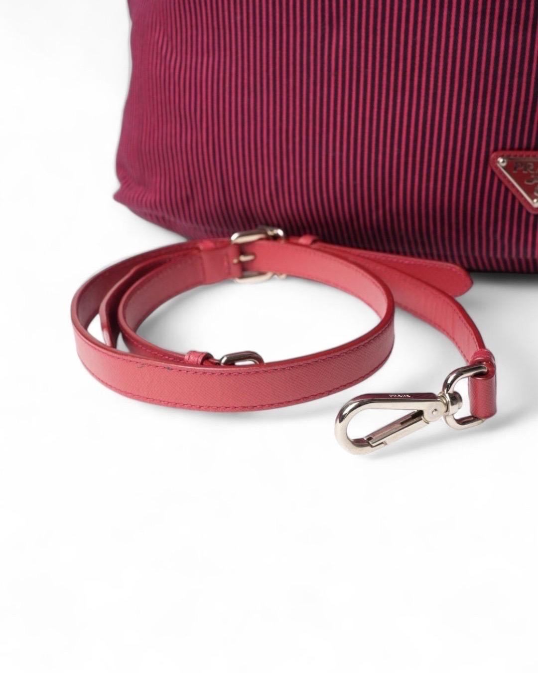 Prada Shopper Vertical Medio Righe Rossa en venta 4