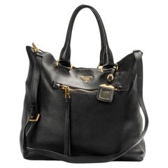 Prada Shopper Zip Vertical Medium Black