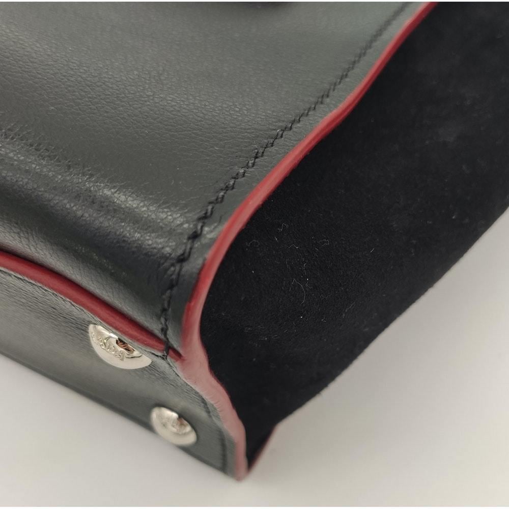 PRADA Shoulder bag in Black Leather 8