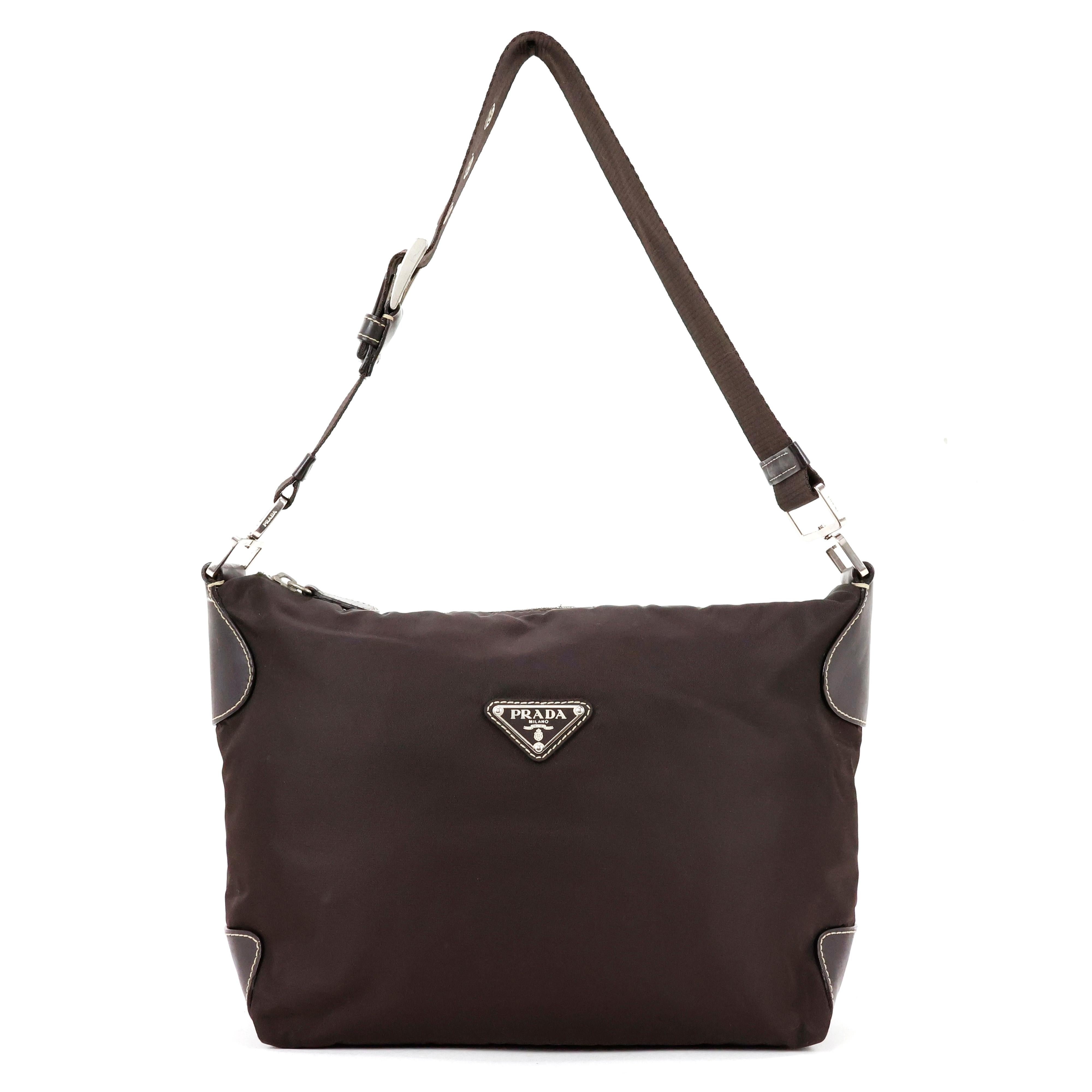 Black Prada shoulder bag in Nylon + Leather For Sale