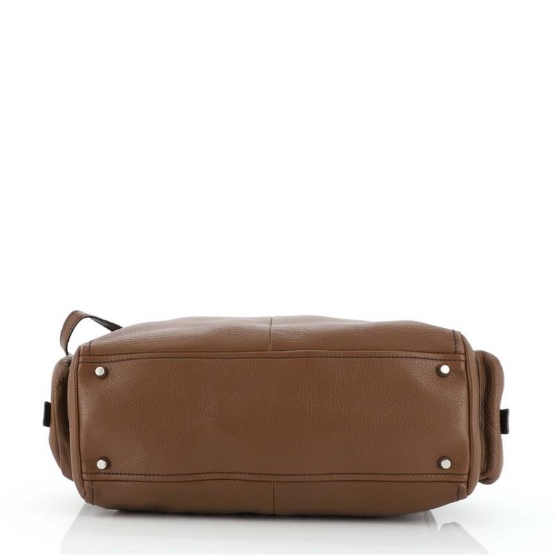Prada Tote con cintura a tasca laterale Vitello Daino Medium In condizioni buone a NY, NY