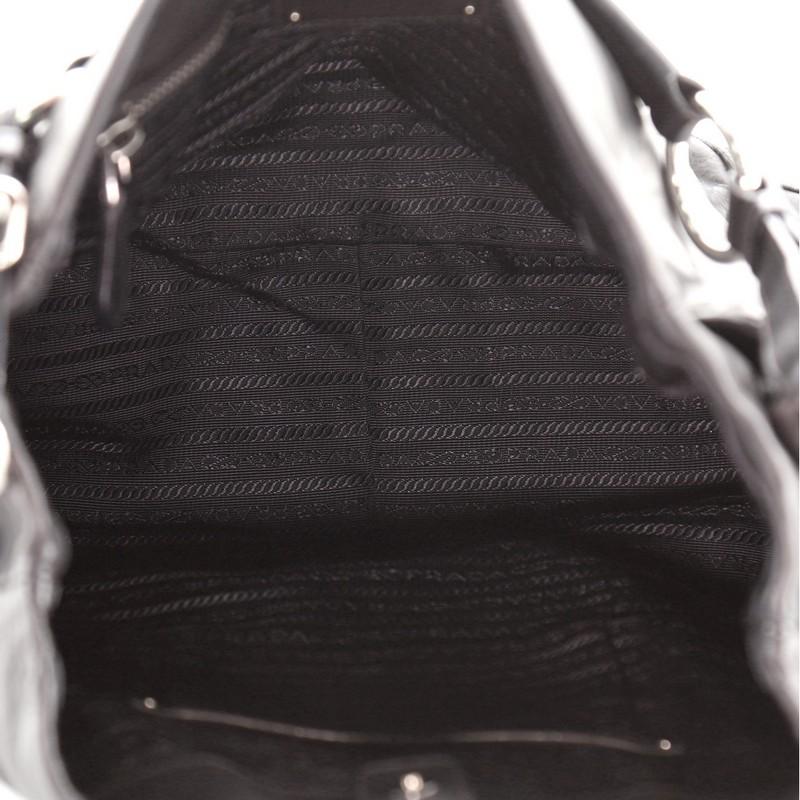Prada Seitentasche Hobo Soft Calf Medium für Damen oder Herren