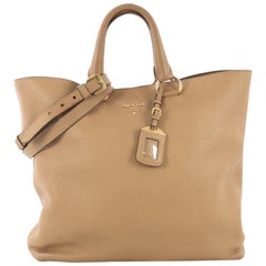 Prada Shopper-Tasche mit seitlichem Reißverschluss Vitello Daino Groß
