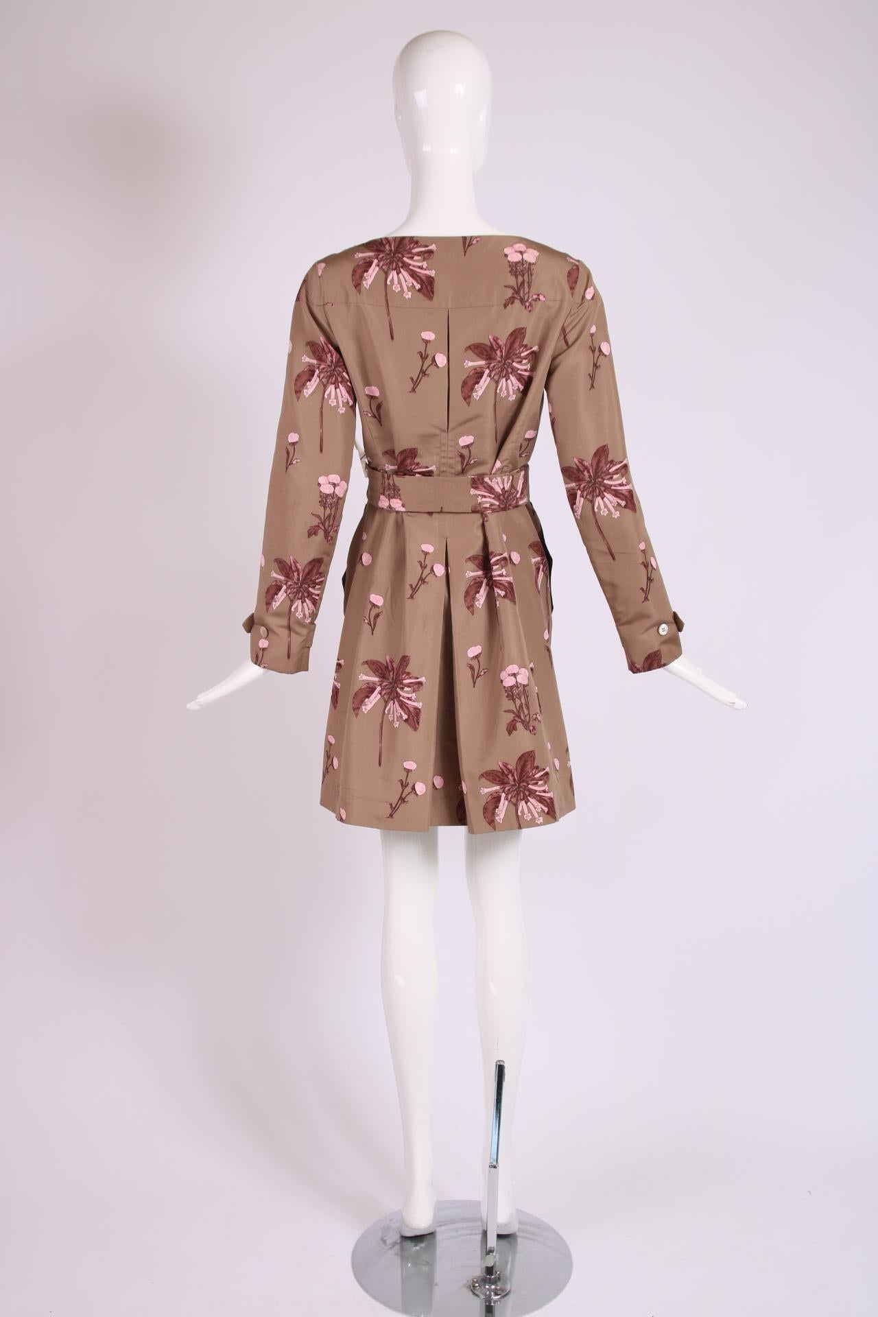 Prada Silk Foral Print Belted Coat In Excellent Condition For Sale In Studio City, CA