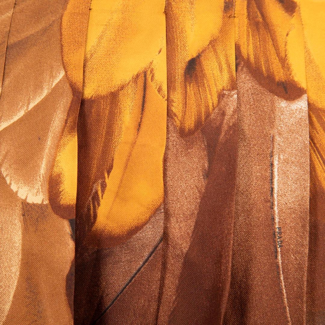 Prada Silk Ombré Feather Print Flared Skirt Size M In Good Condition In London, GB