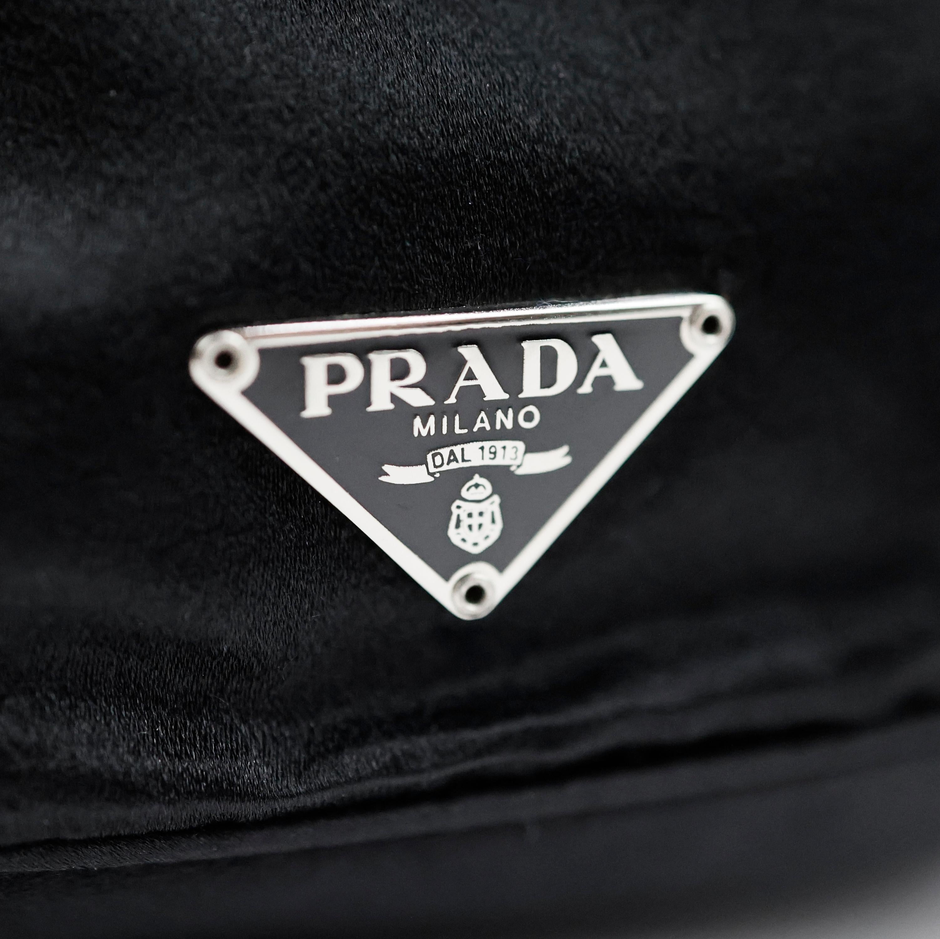 Prada Silk Ring Handle Bag In Good Condition For Sale In Bressanone, IT
