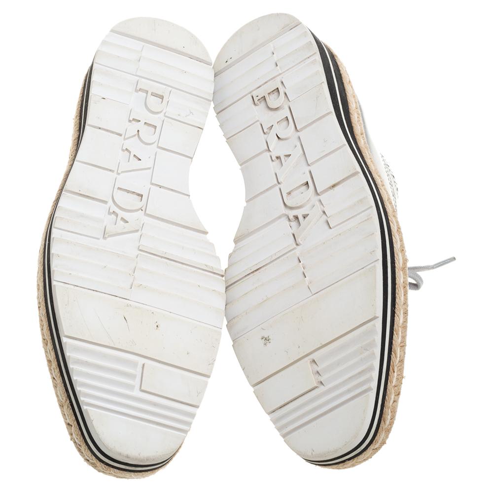Prada Silver Glossy Brogue Leather Derby Espadrille Sneakers Size 39.5 In Fair Condition In Dubai, Al Qouz 2