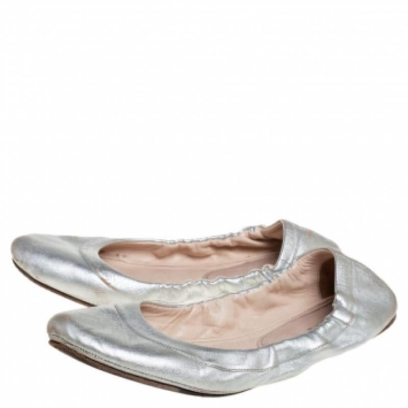 Prada Silver Leather Scrunch Ballet Flats Size 38.5 For Sale 3