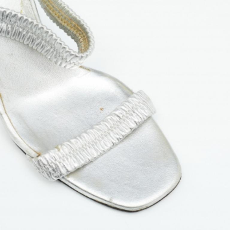 A. Silver - Sandali in pelle di Prada Taglia 37,5 in vendita 1