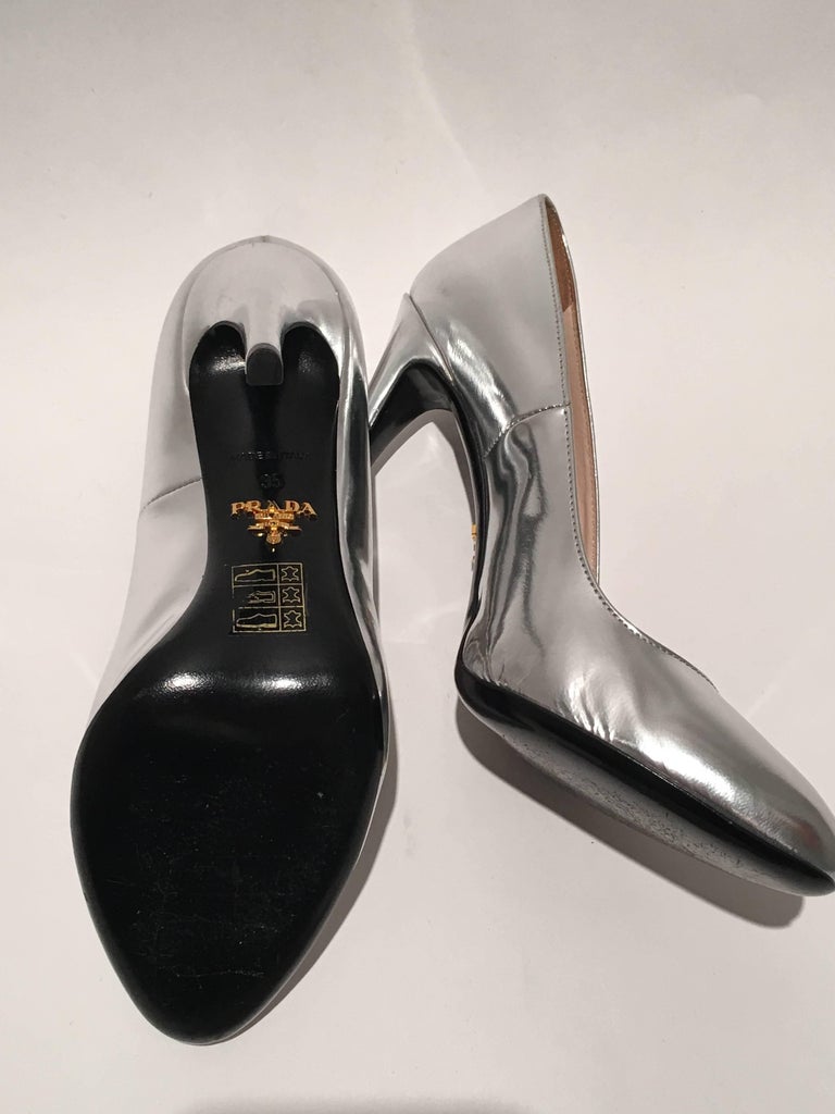 prada heels sale