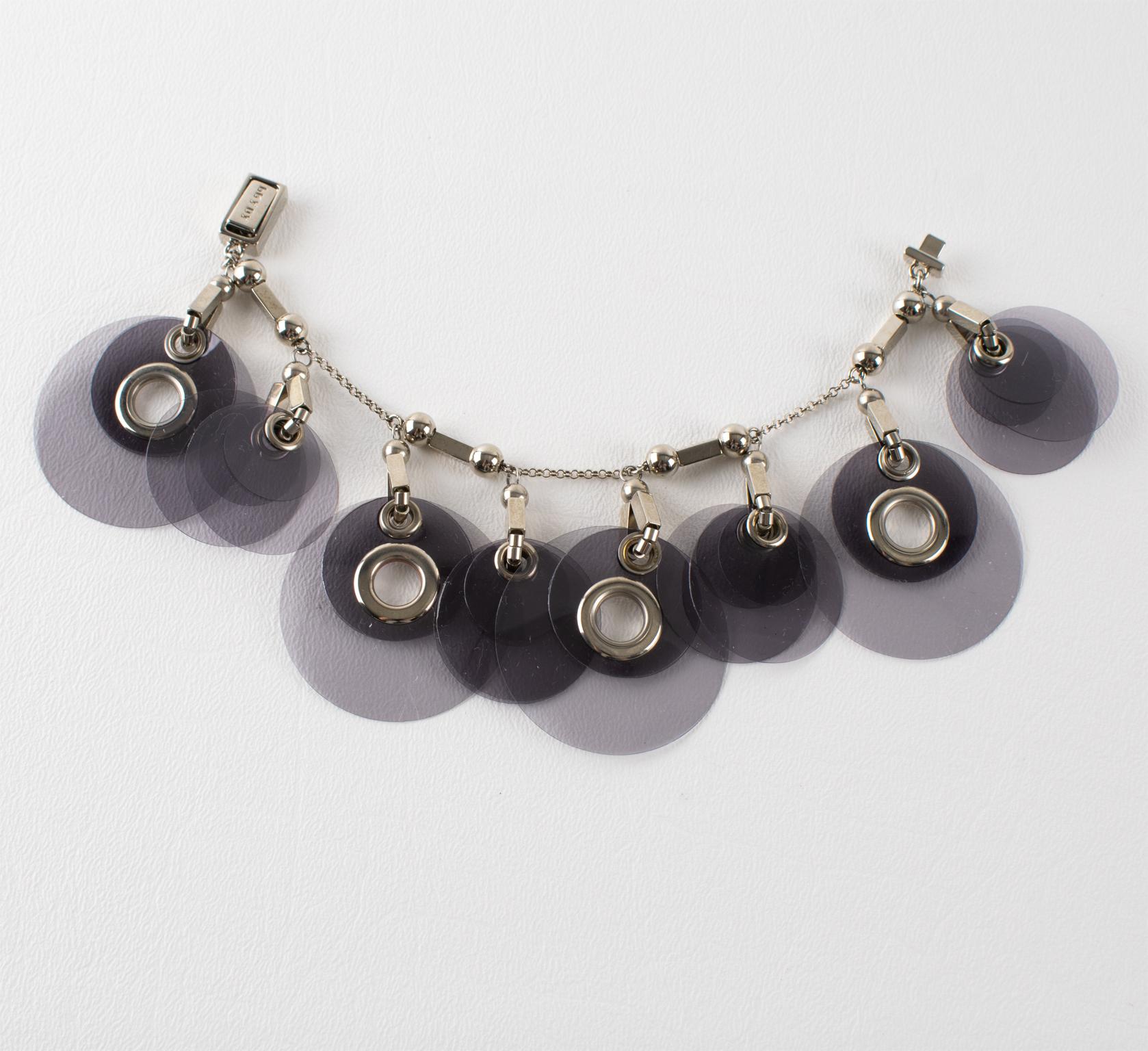 Bracciale Prada in argento e catena di lucite grigia Collezione Runway SS 2016 in vendita 1