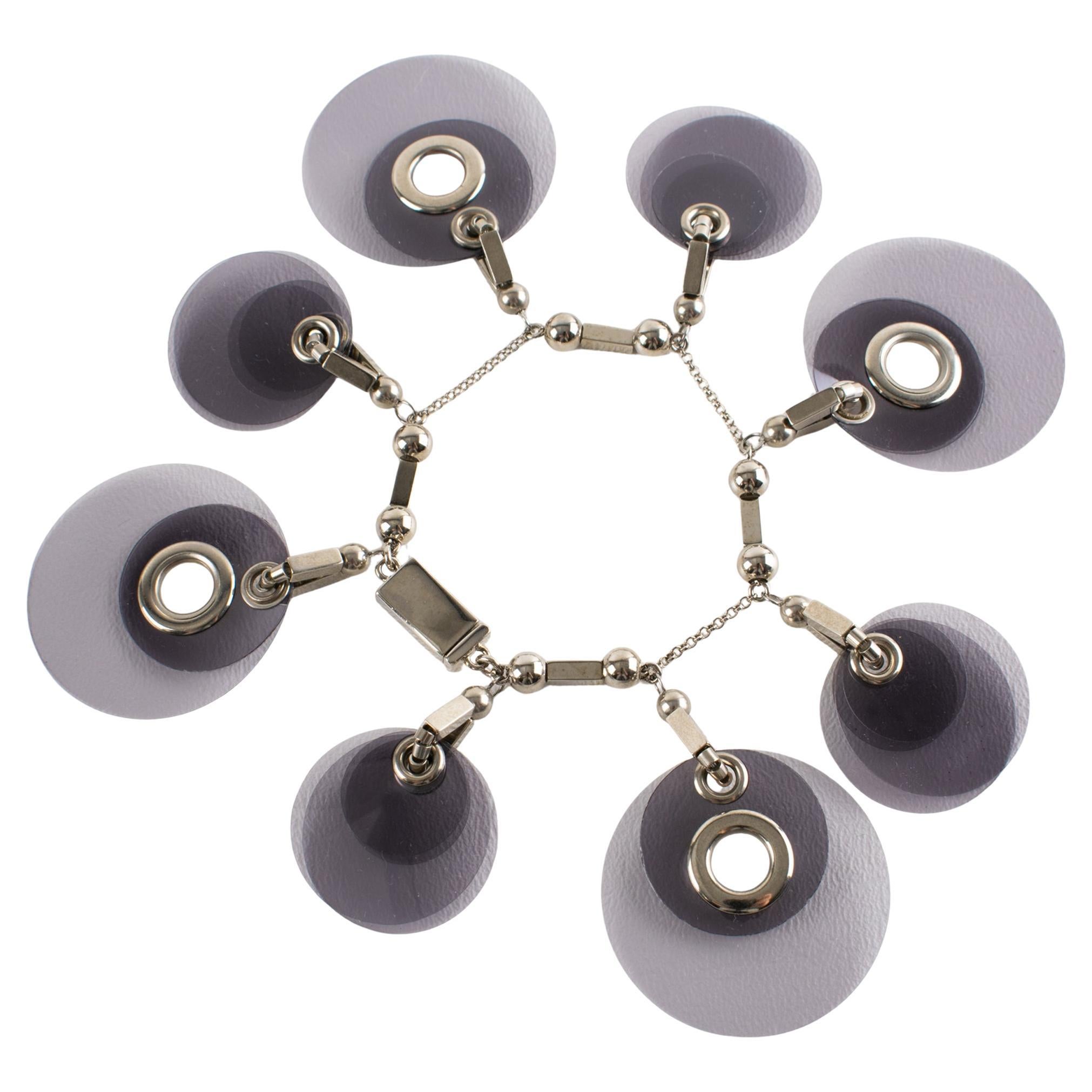 Bracciale Prada in argento e catena di lucite grigia Collezione Runway SS 2016 in vendita