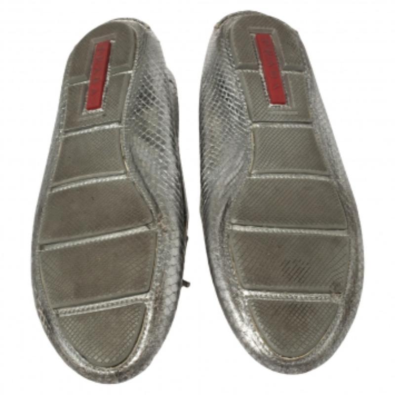 Prada Silver Python Embossed Leather Bow Slip On Loafers Size 39 For Sale 3