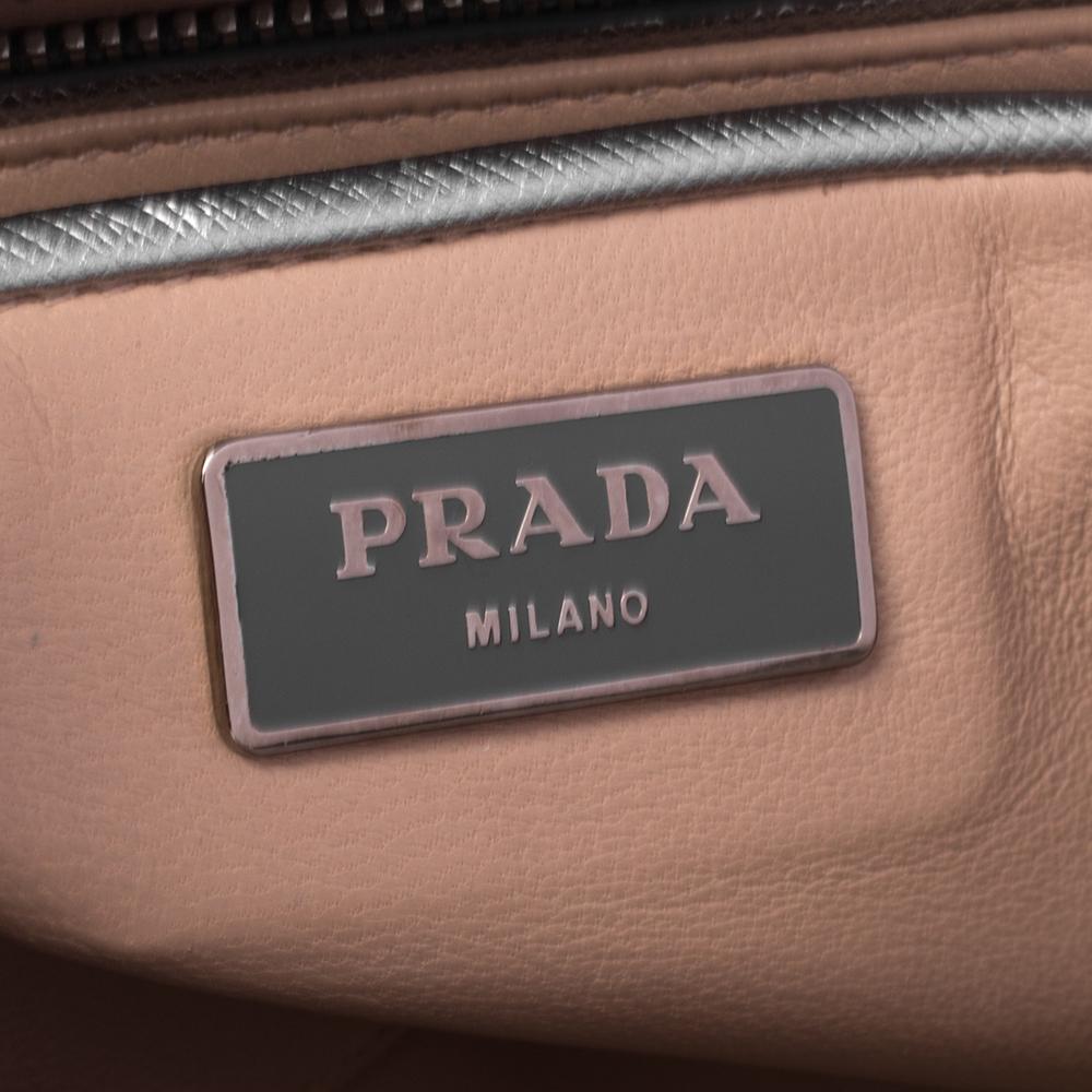 Prada Silber Saffiano Leder 50er Jahre Car Clutch 5