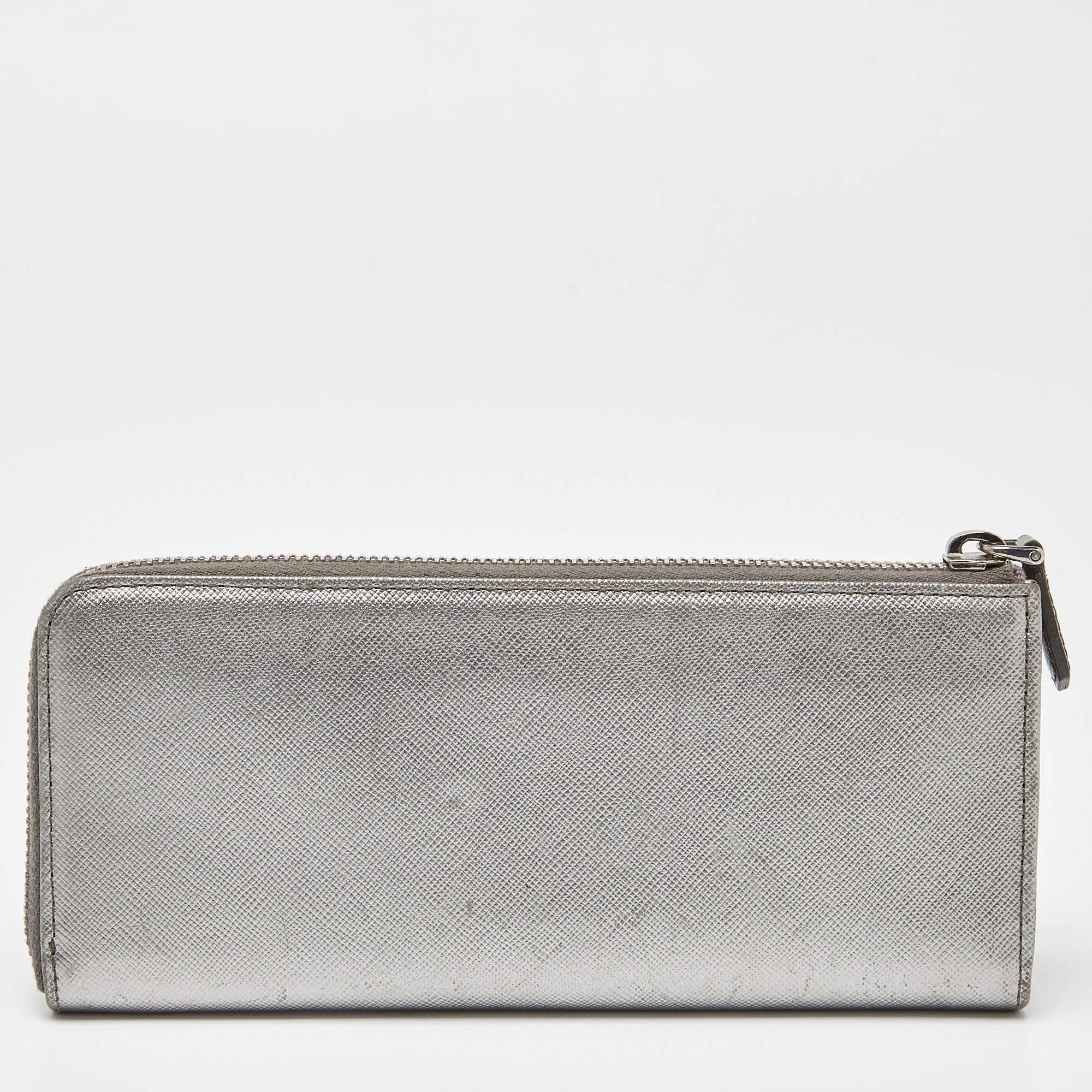 Women's Prada Silver Saffiano Lux Leather Zip Around Wallet For Sale