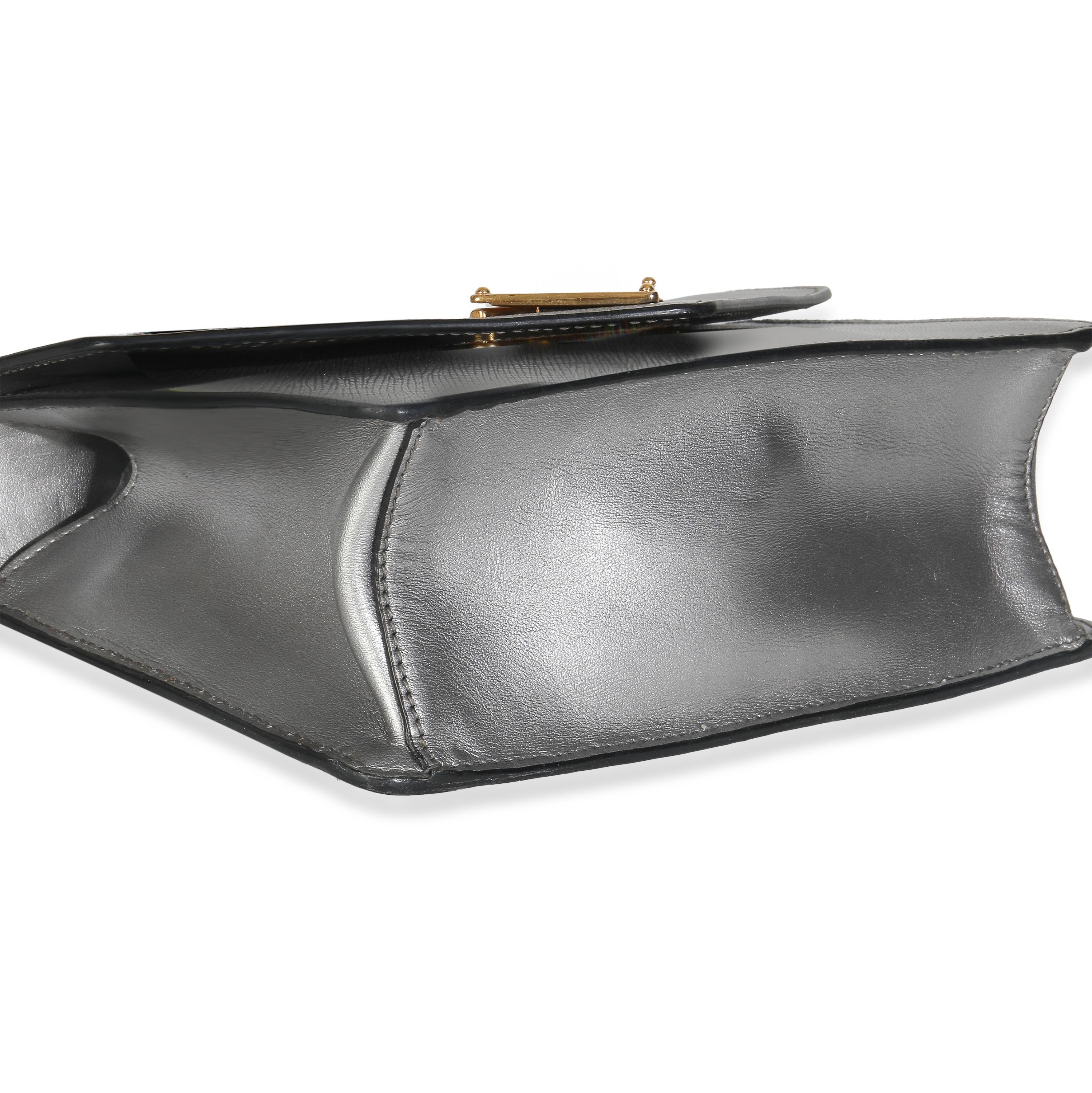 Prada Silver Saffiano Soft Calfskin Metal Triangle Logo Envelope Chain Bag Pour femmes en vente