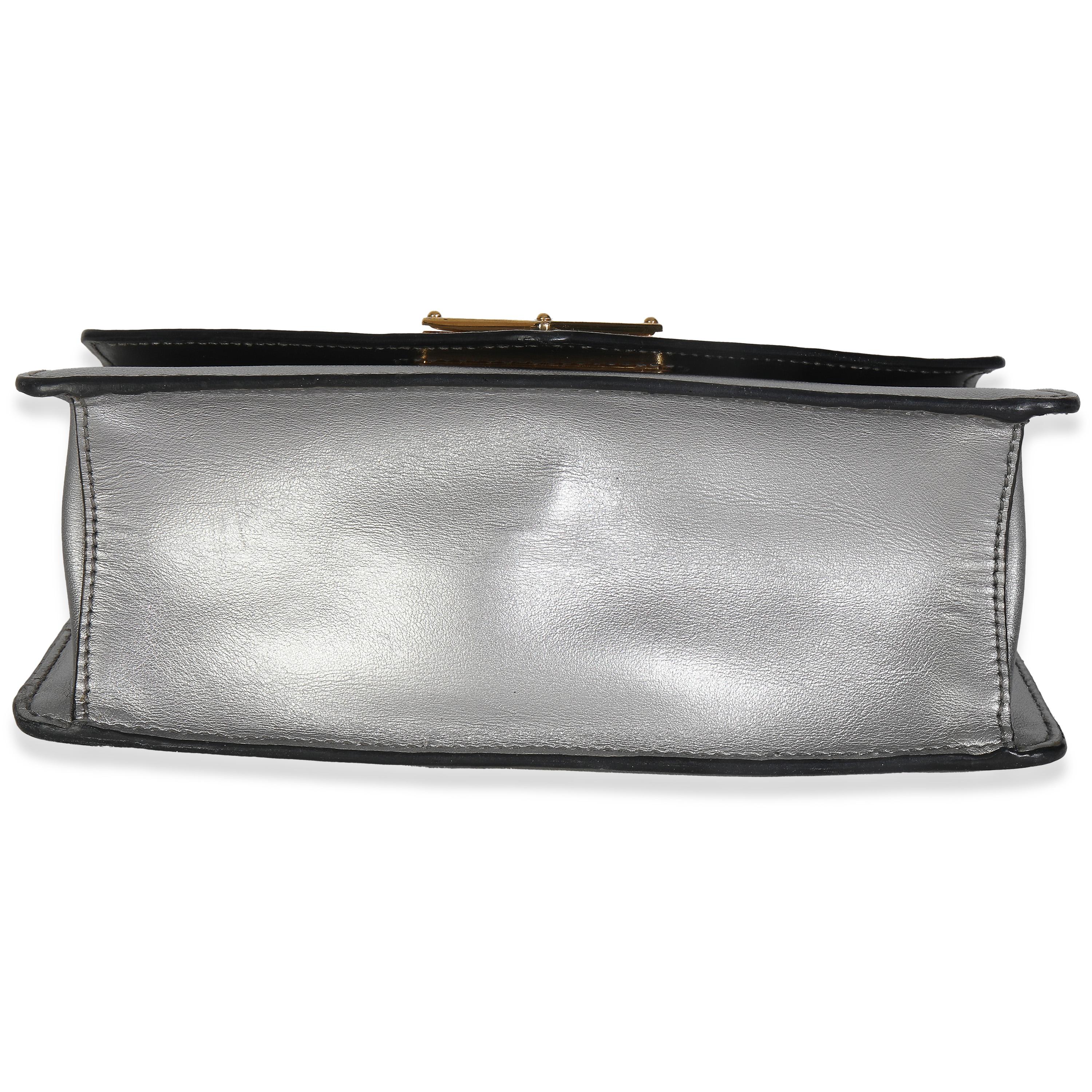 Prada Silver Saffiano Soft Calfskin Metal Triangle Logo Envelope Chain Bag en vente 3