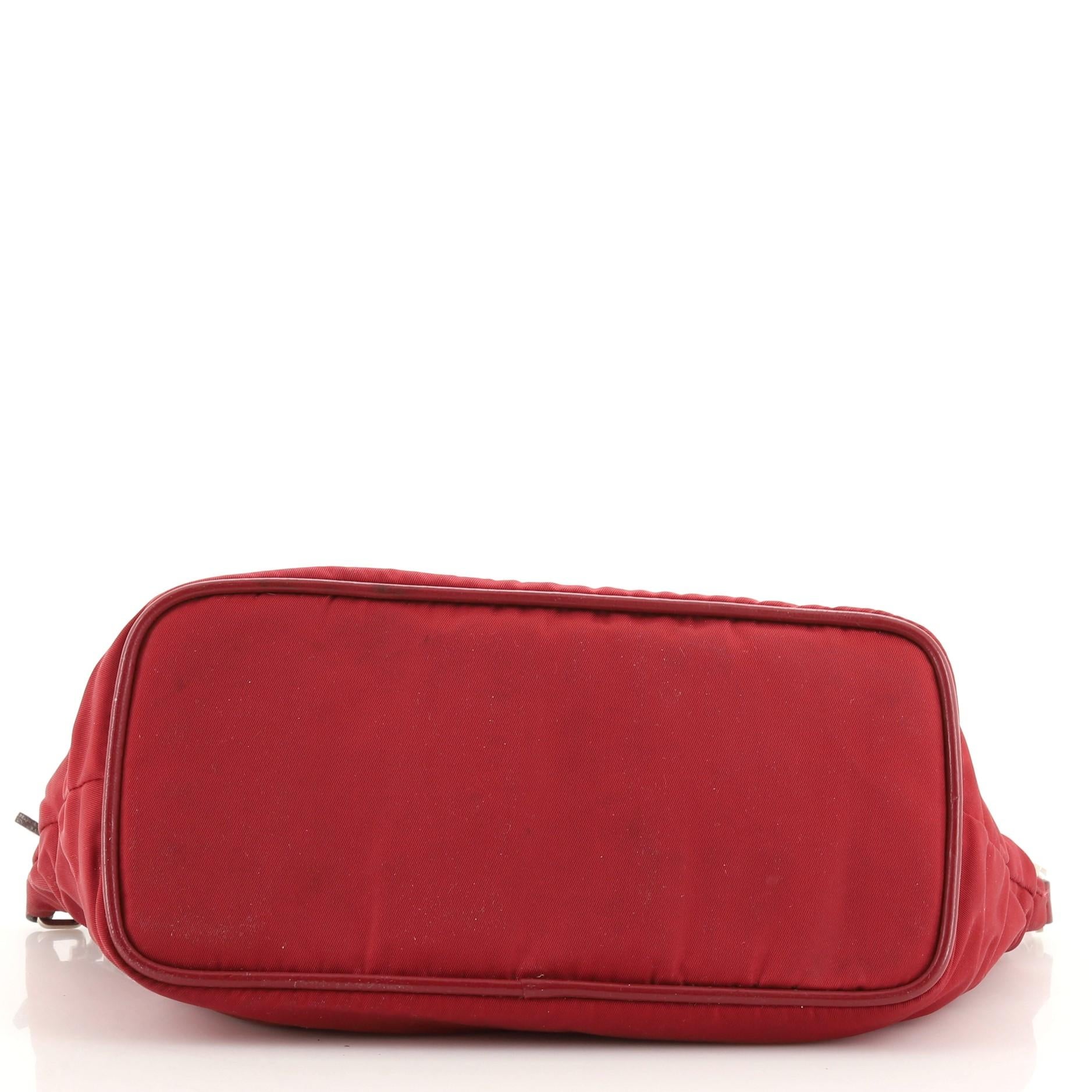 Prada Sirio Hobo Tessuto Klein im Zustand „Gut“ in NY, NY