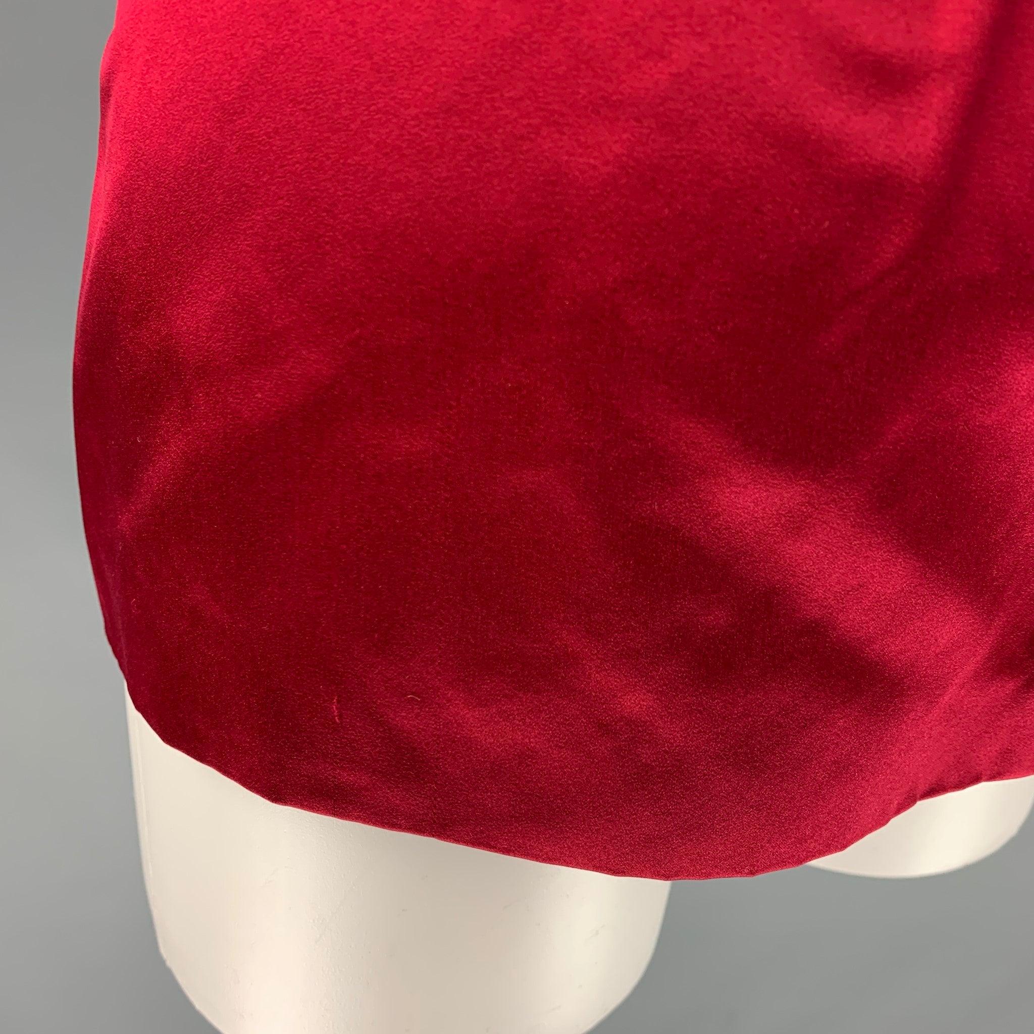 Women's PRADA Size 10 Red Silk Pleated Sleeveless Dress Top For Sale