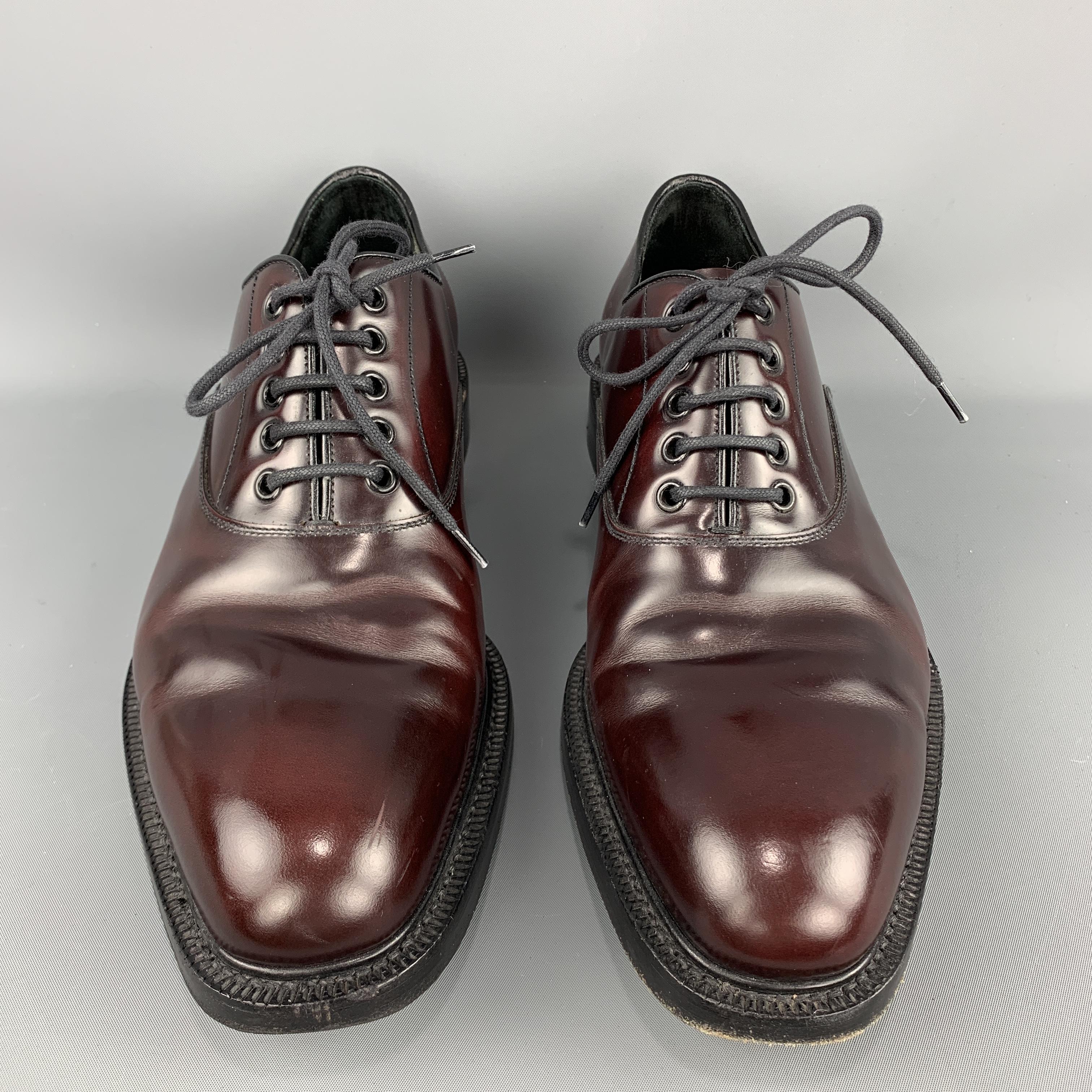 Black PRADA Size 10.5 Burgundy Polished Leather Lace Up Shoes