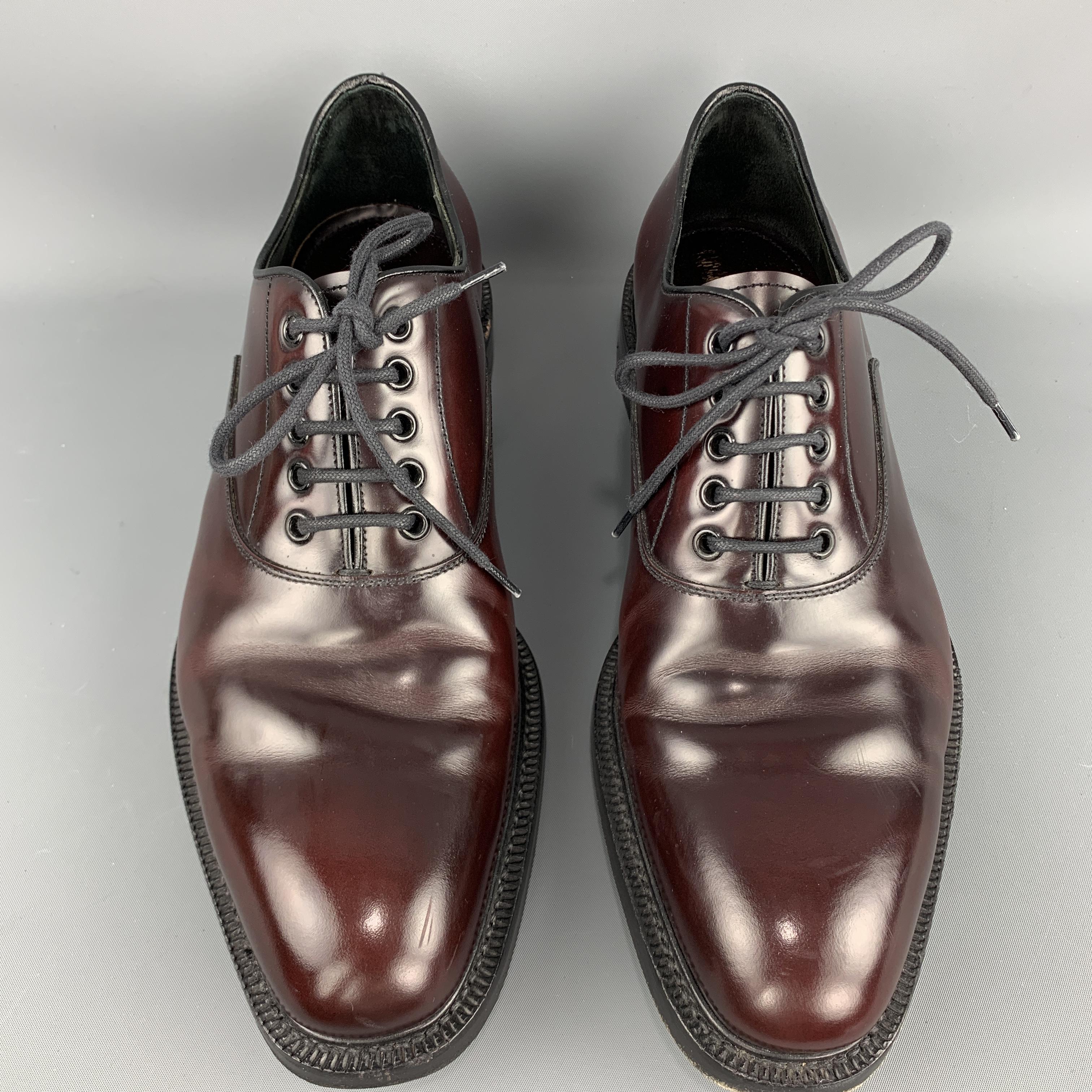 PRADA Size 10.5 Burgundy Polished Leather Lace Up Shoes In Excellent Condition In San Francisco, CA