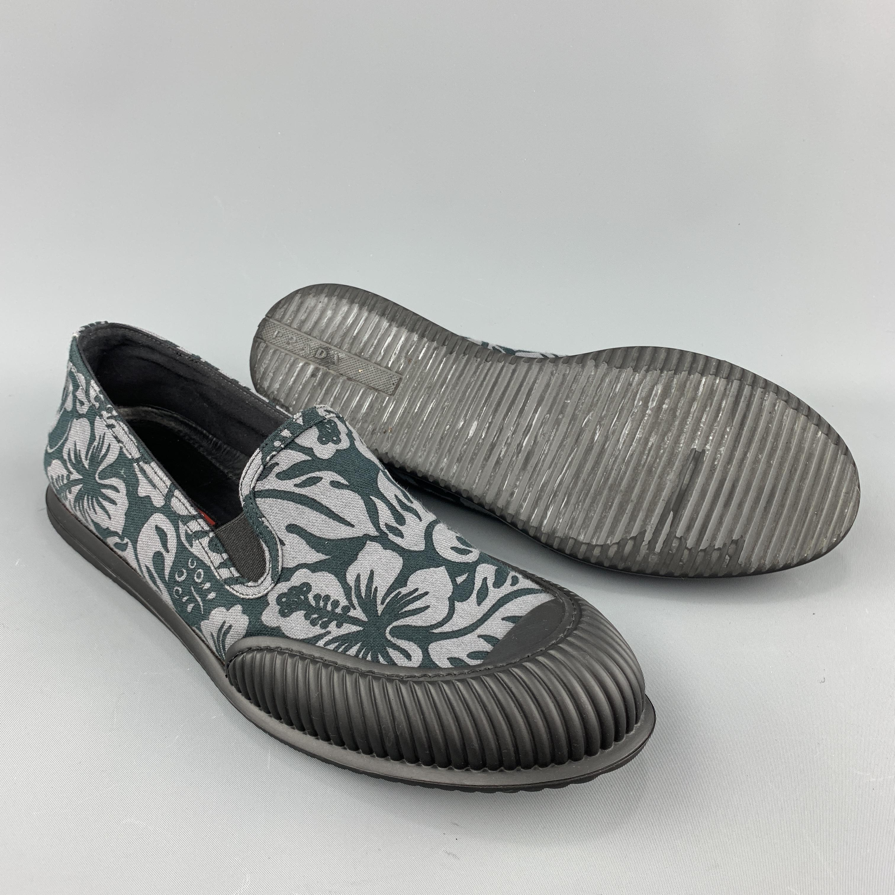 PRADA Size 10.5 Gray Hawaiian Canvas Slide Sneakers In Excellent Condition In San Francisco, CA