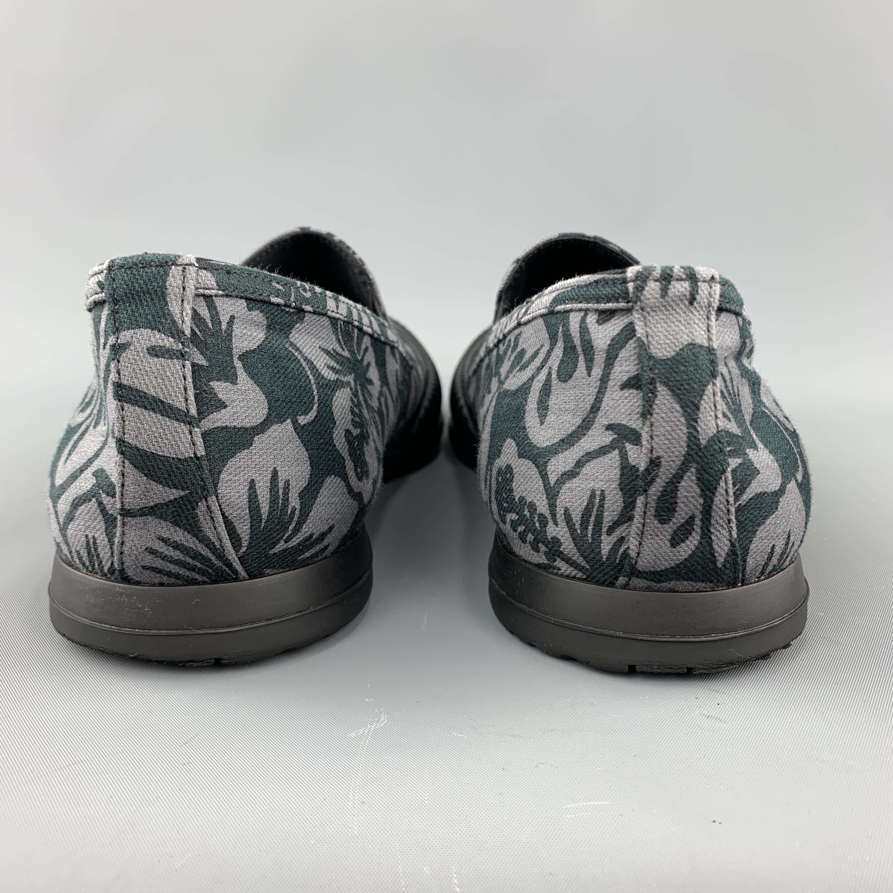 PRADA Size 10.5 Gray Hawaiian Canvas Slide Sneakers 1