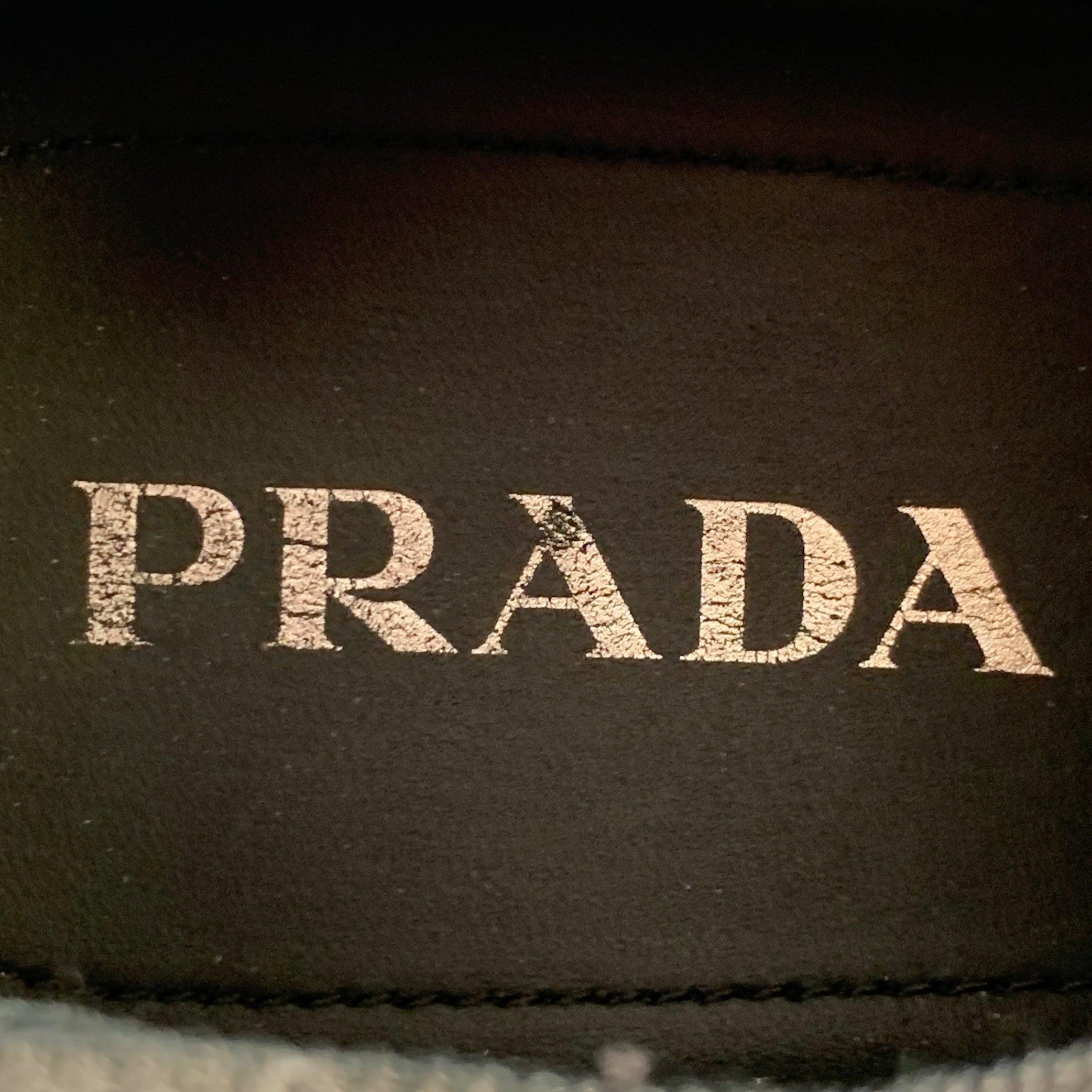 PRADA Größe 11 Schwarz Grau Ombre Nylon Stretch Turnschuhe im Angebot 3