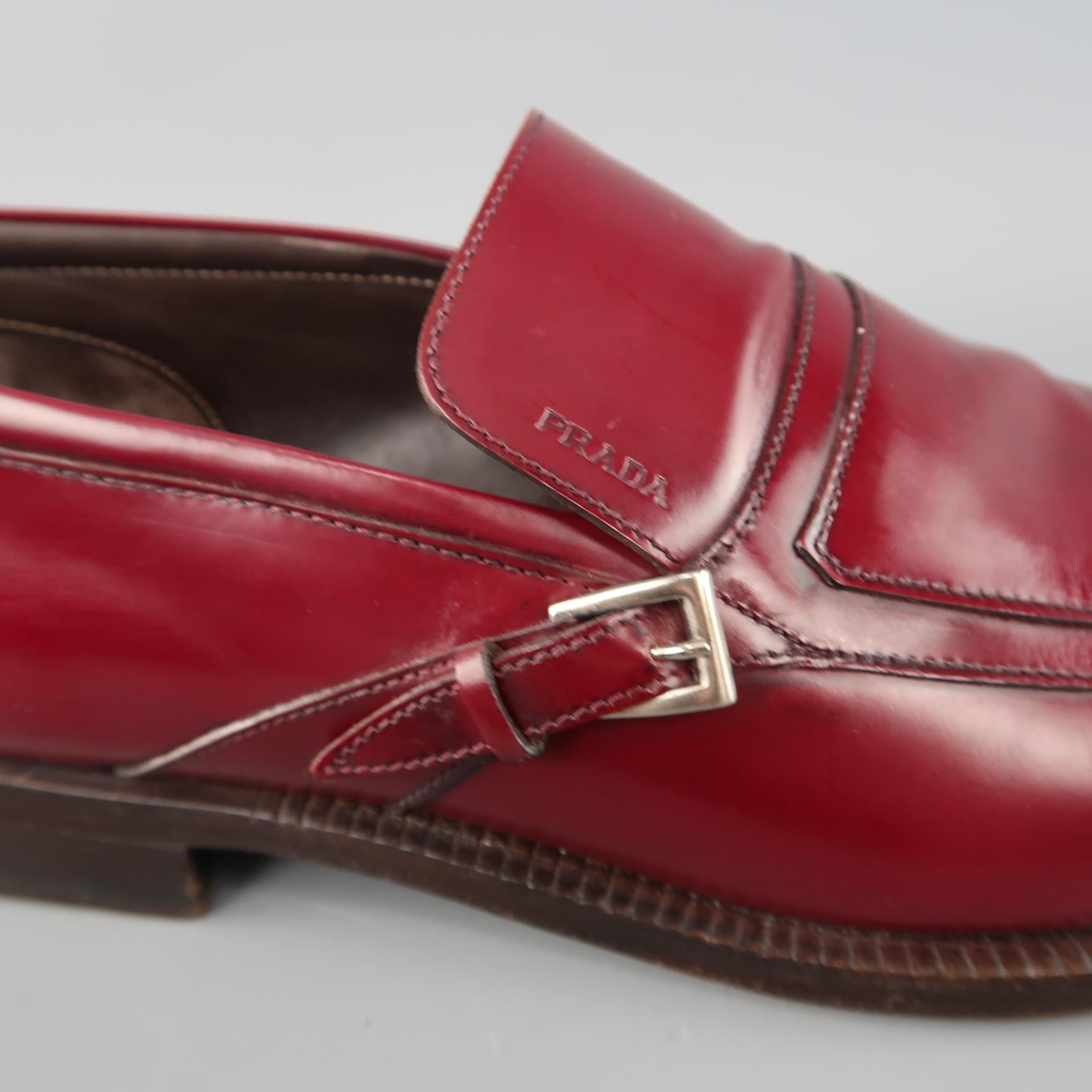 PRADA Size 11 Burgundy Solid Leather Square Toe Buckle Slip On Loafers In Excellent Condition In San Francisco, CA