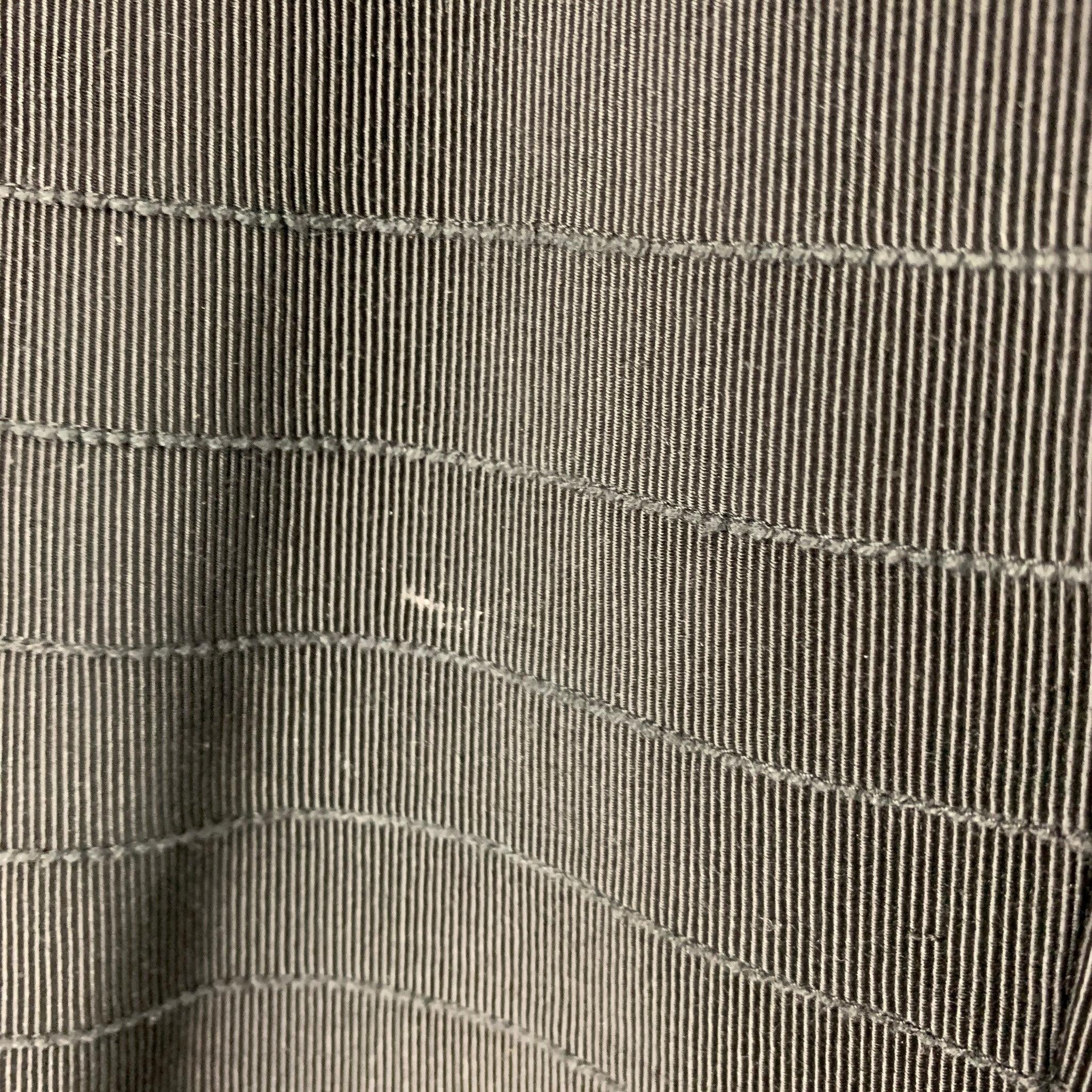 PRADA Größe 2 Schwarze Viskose &  Texturierter A-Linien-Rock aus Baumwolle im Zustand „Gut“ im Angebot in San Francisco, CA