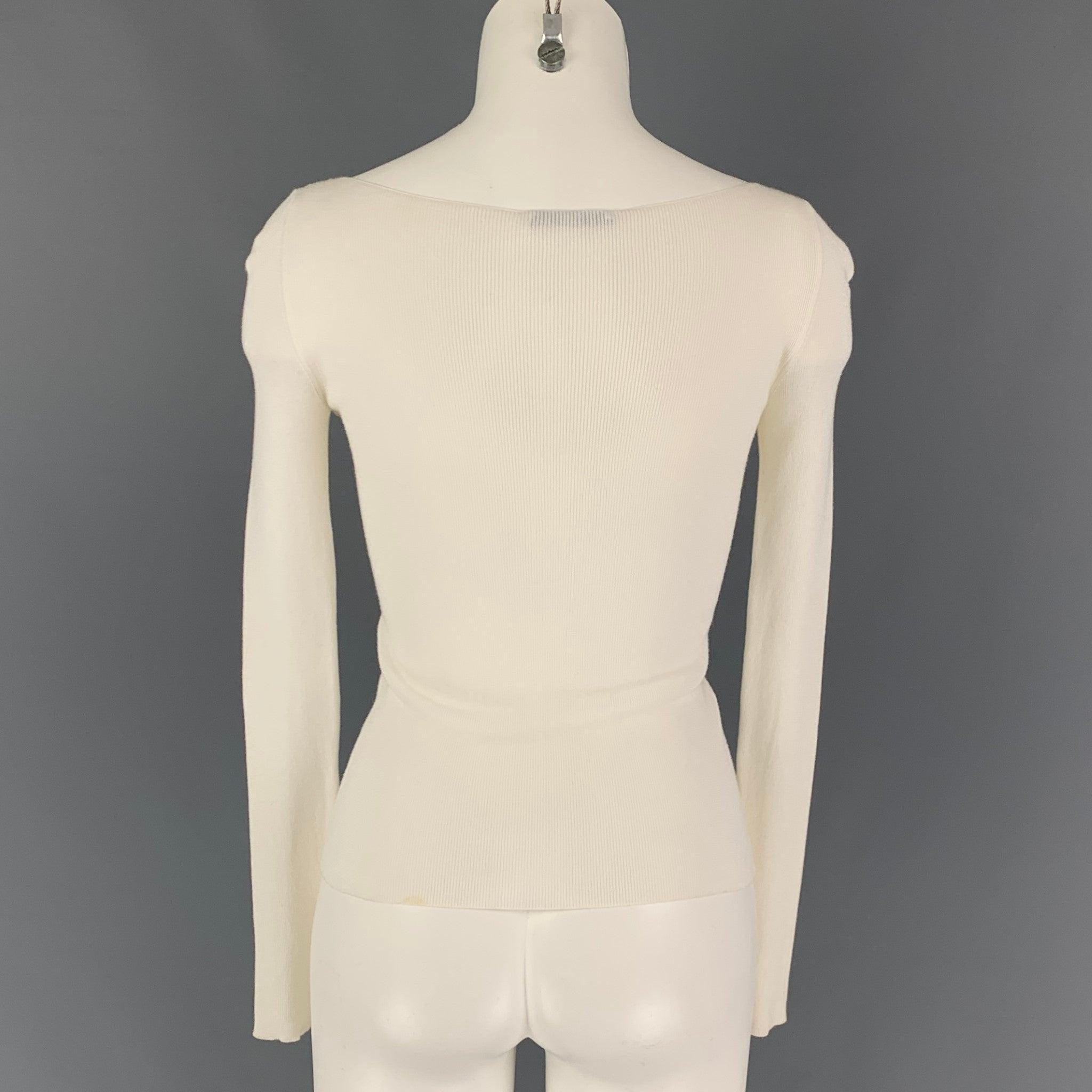 PRADA Size 2 Cream Knitted V-Neck Pullover In Good Condition For Sale In San Francisco, CA