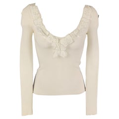 PRADA Taille 2 Pull à col en V en tricot crème PRADA Taille 2 Pull à col en V en tricot crème