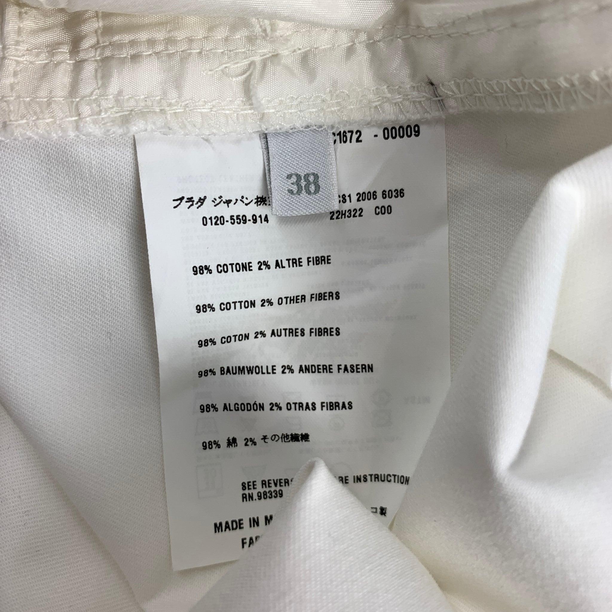 PRADA Size 2 White Cotton Blend Bermuda Shorts In Good Condition For Sale In San Francisco, CA
