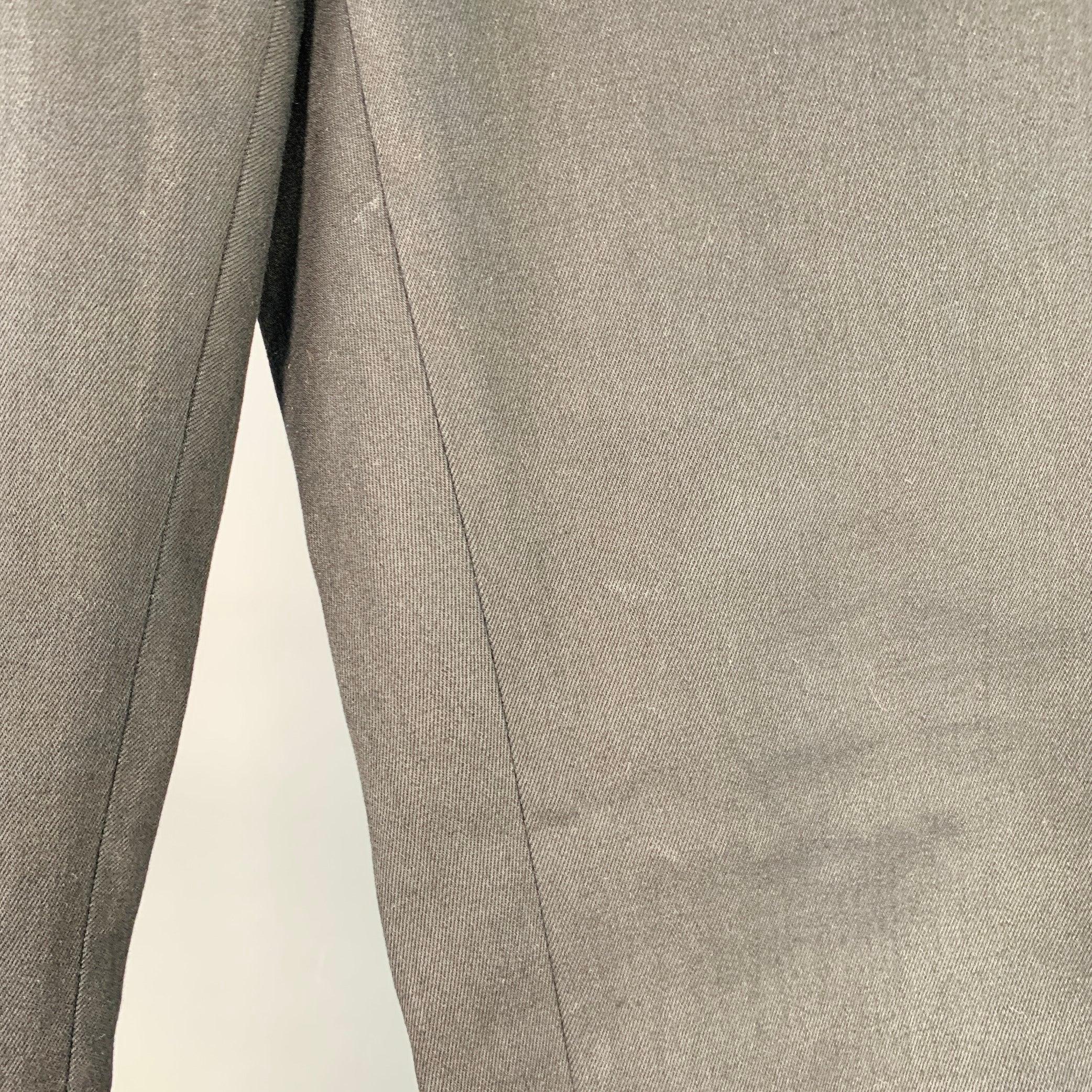 PRADA Taille 31 Pantalon décontracté en coton sergé noir Bon état - En vente à San Francisco, CA