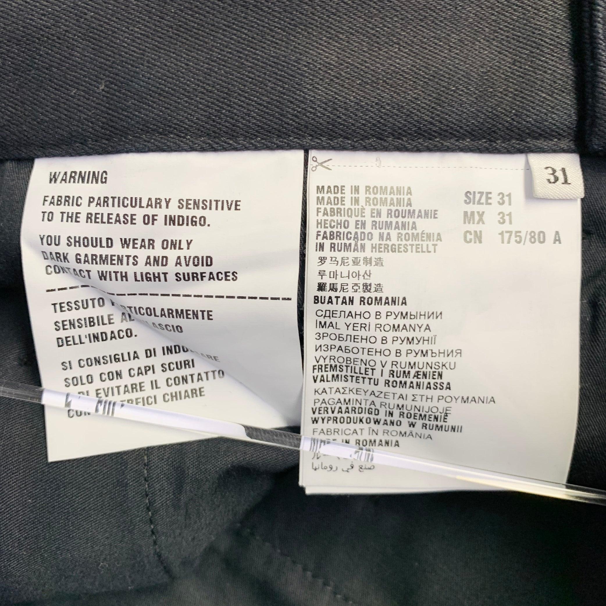 PRADA Taille 31 Pantalon décontracté en coton sergé noir Pour hommes en vente