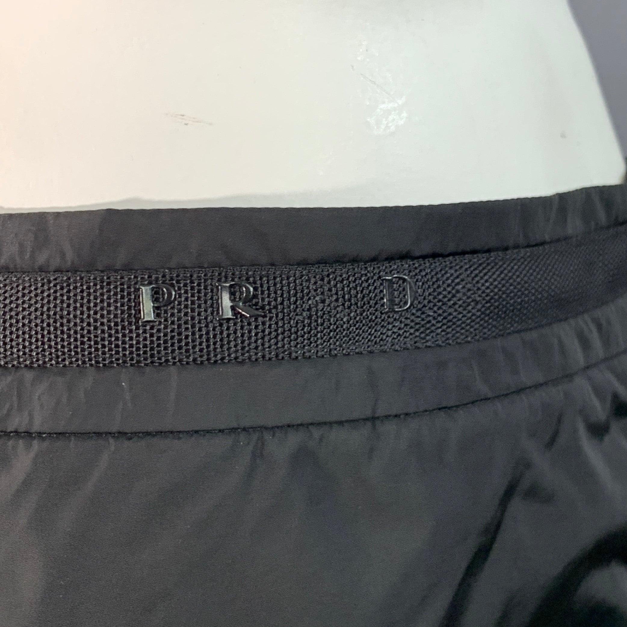 PRADA Taglia 34 Costume da bagno in nylon nero foderato di rete con zip e moschettone In condizioni ottime in vendita a San Francisco, CA