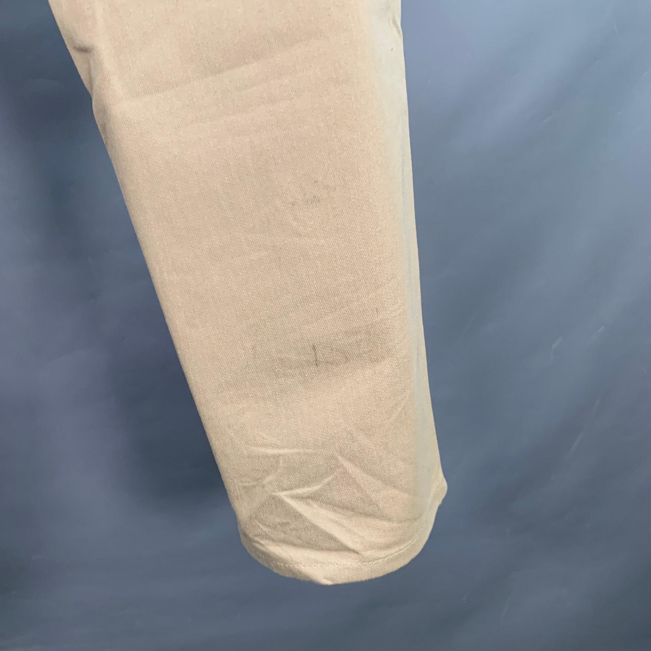 Uomo PRADA Taglia 34 Jeans in Twill di Cotone Khaki dal taglio classico con bottoni e moschettoni in vendita