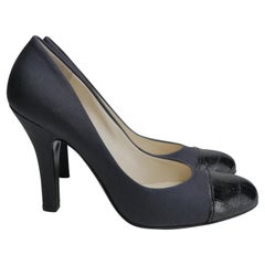 Prada Size 37 Black Pumps