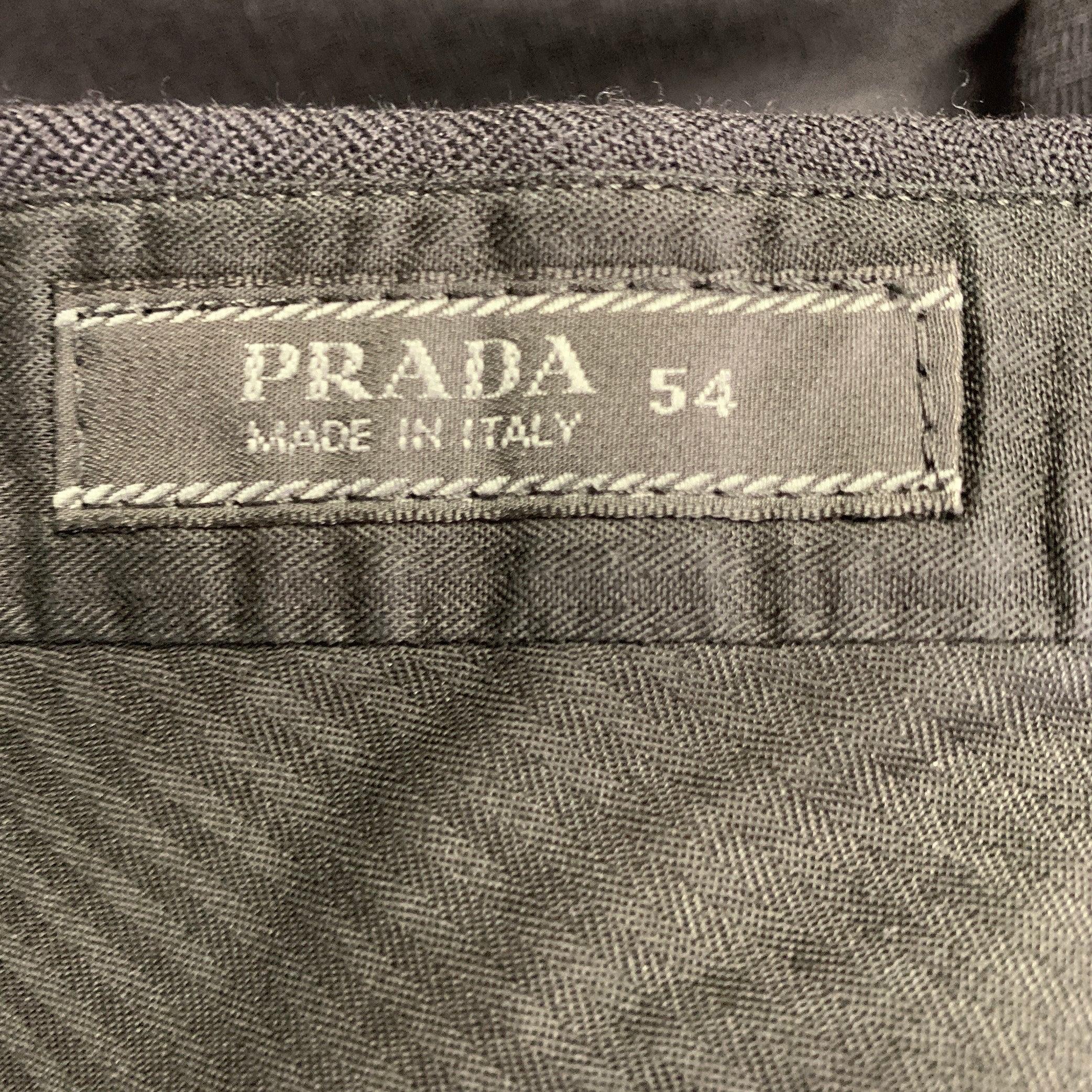 PRADA Size 38 Grey Textured Wool Flat Front Dress Pants In Excellent Condition For Sale In San Francisco, CA