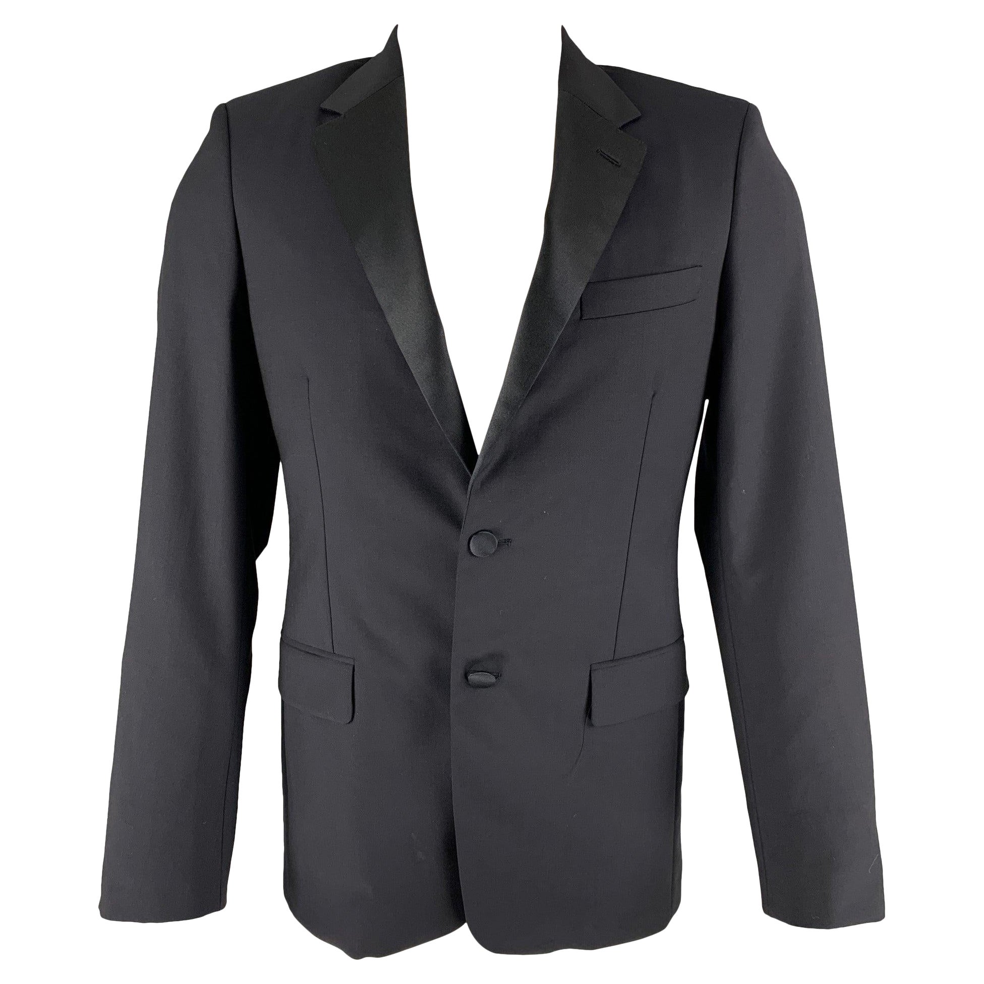PRADA - Manteau de sport bleu marine régulier en laine mohair à revers clouté, taille 38