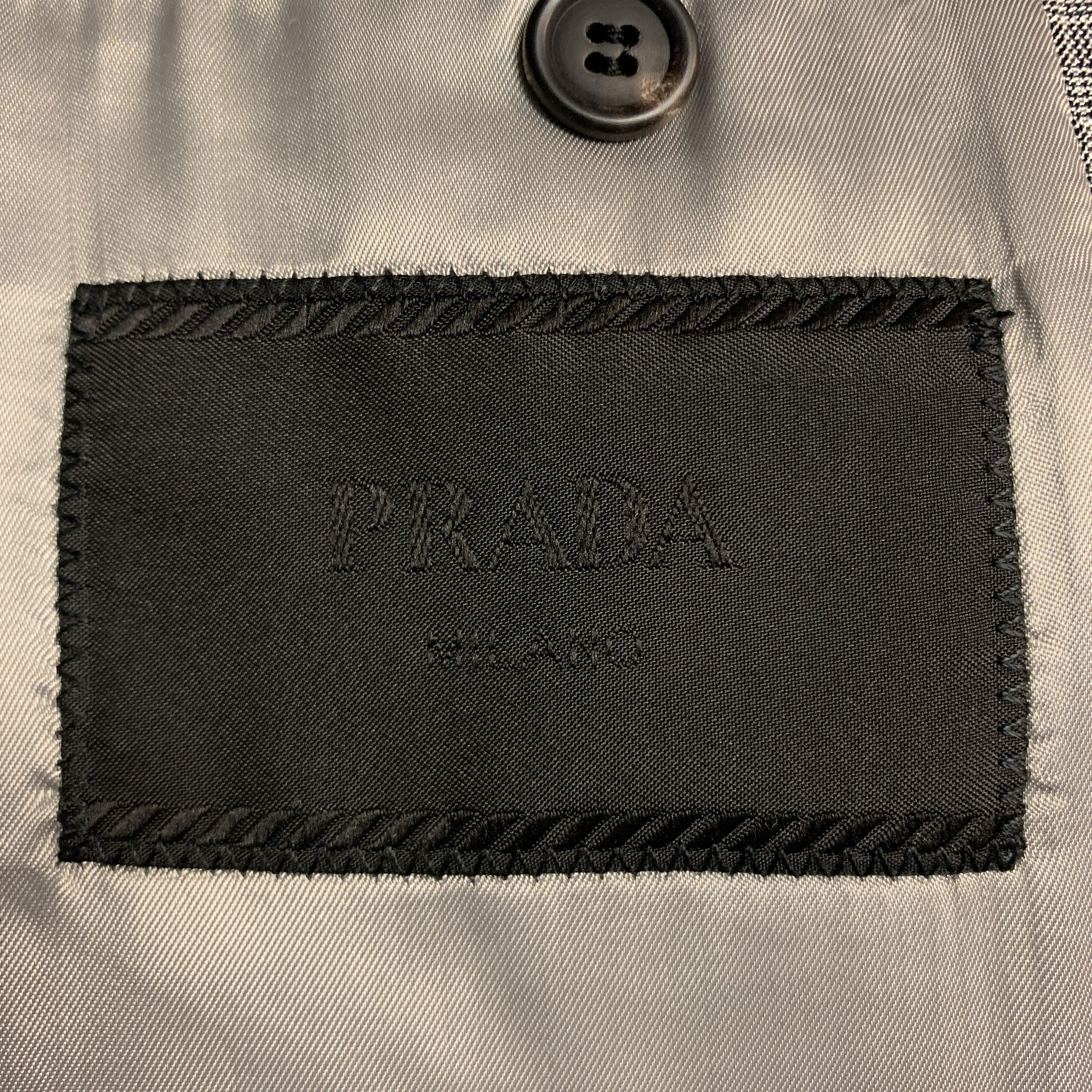 PRADA Size 38 Regular Plaid Grey Wool / Silk Notch Lapel Sport Coat 3
